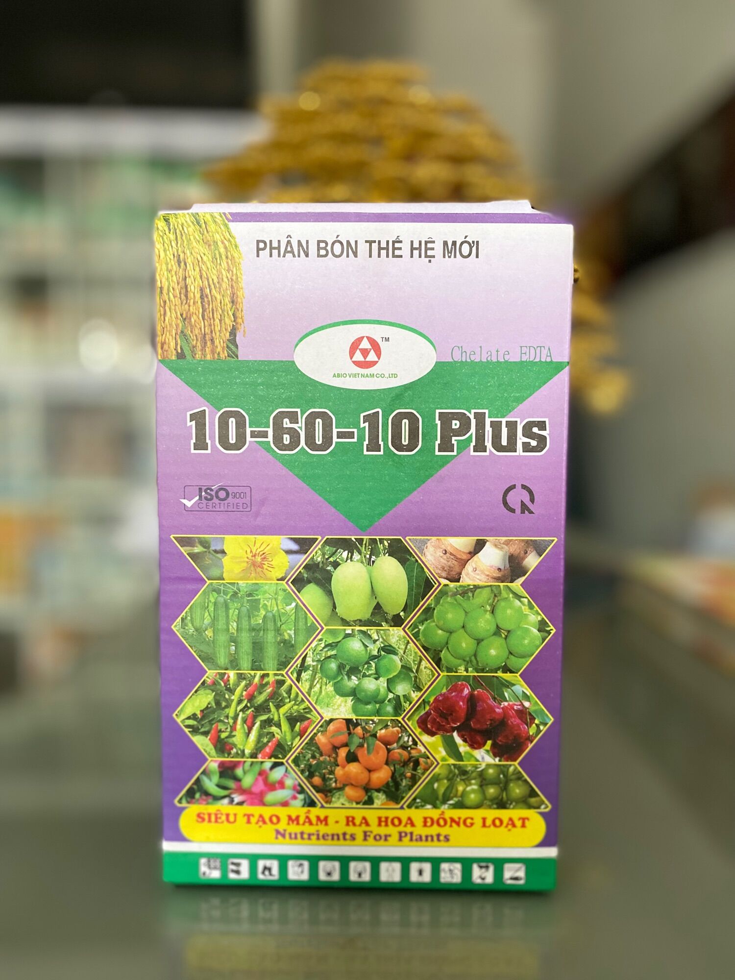 Hộp 1kg phân bón lá 10-60-10 plus siêu tạo mầm - ra hoa đồng loạt.