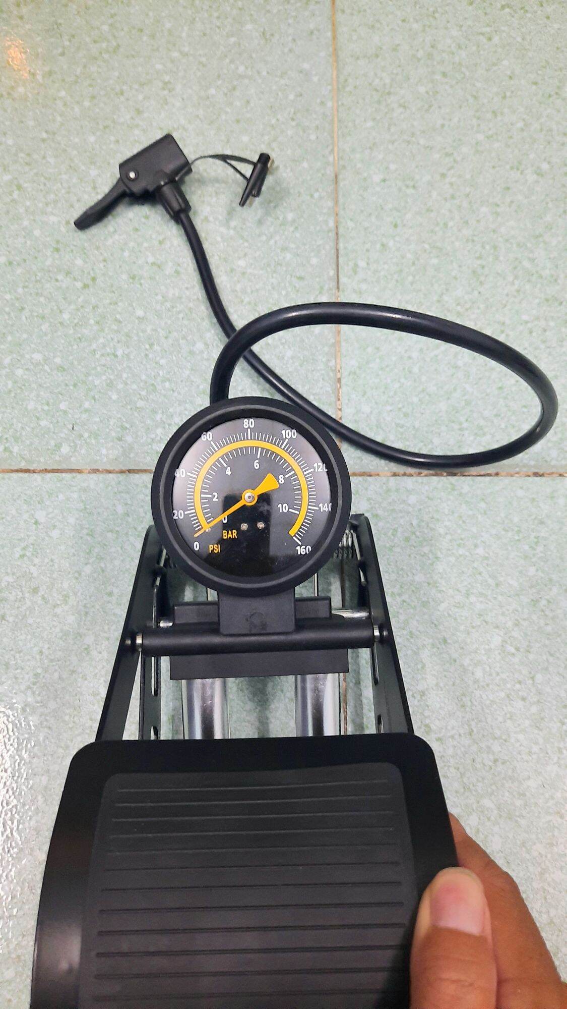Bơm hơi đạp chân Toyama Nhật Bản 2 xilanh