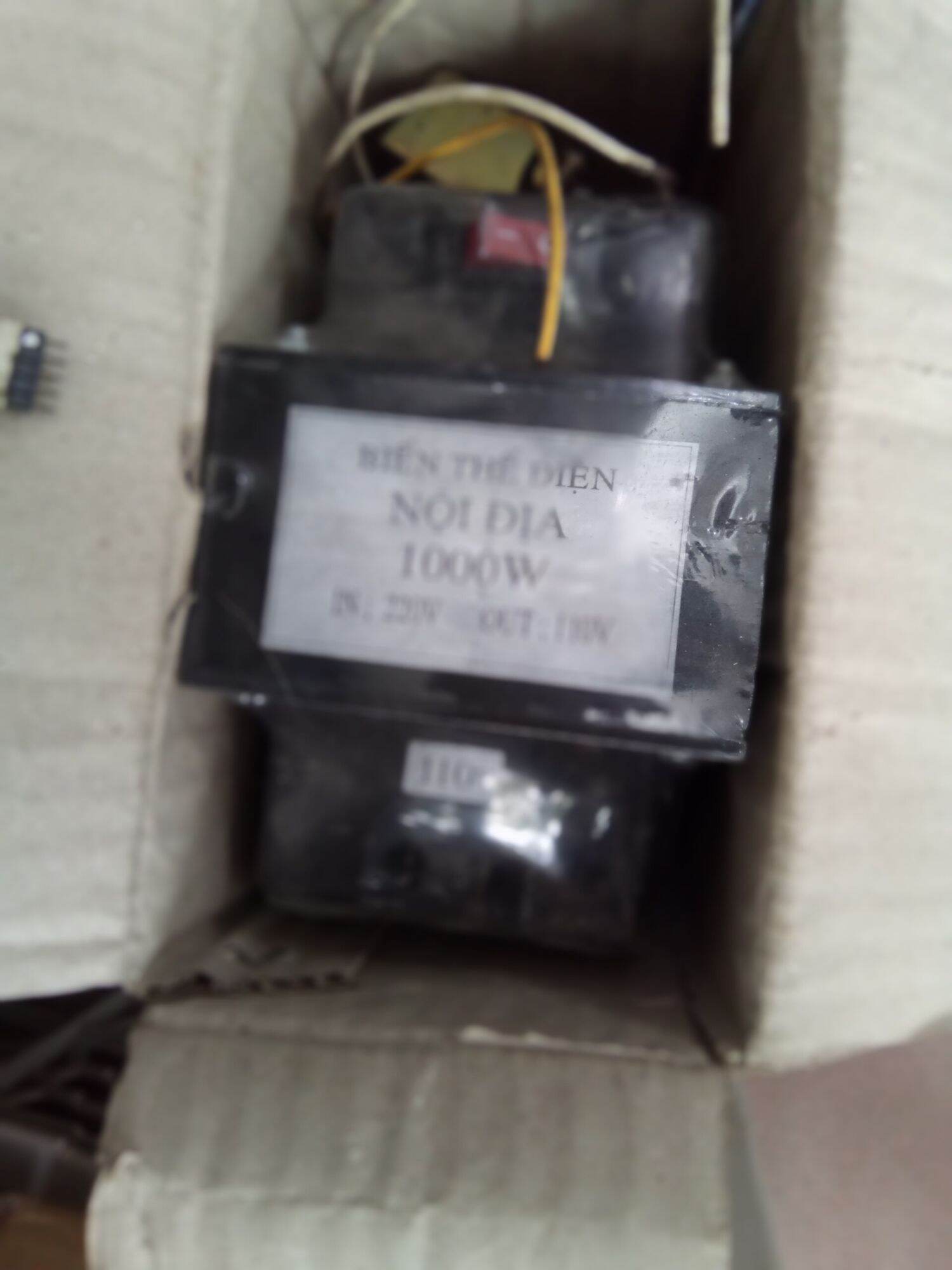 Biến thế điện 220V/110v công suất 1000w