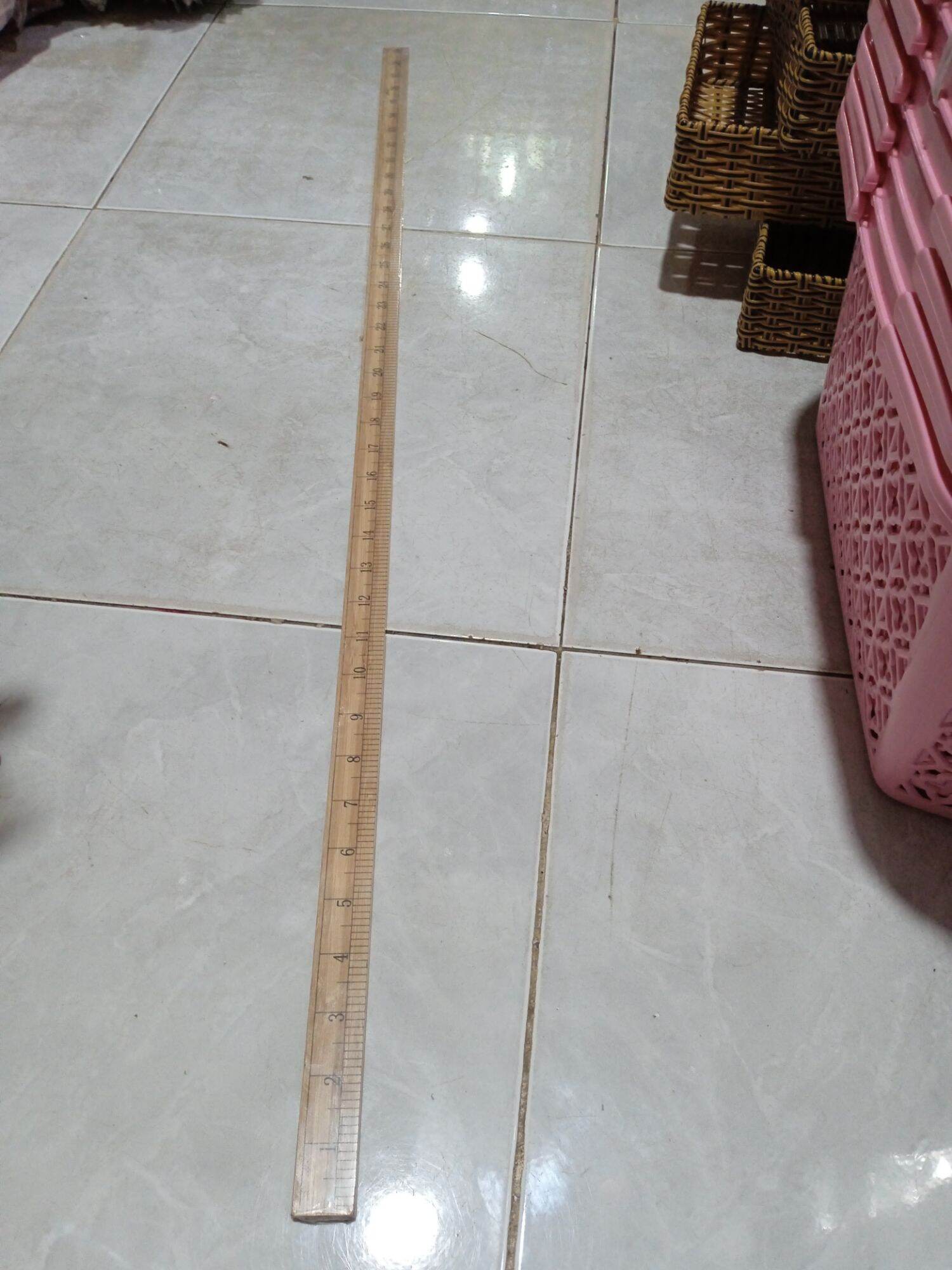 Thước đo vải chiều dài 1m ,giá bán 50000 ,1 cây