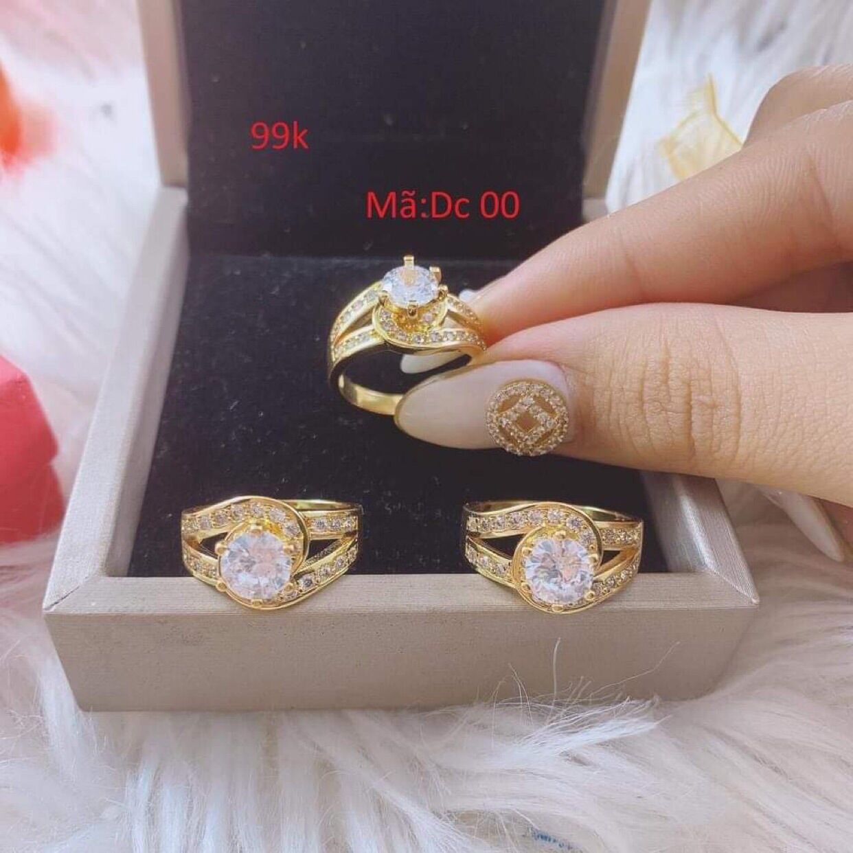 Nhẫn nữ đính đá mạ vàng