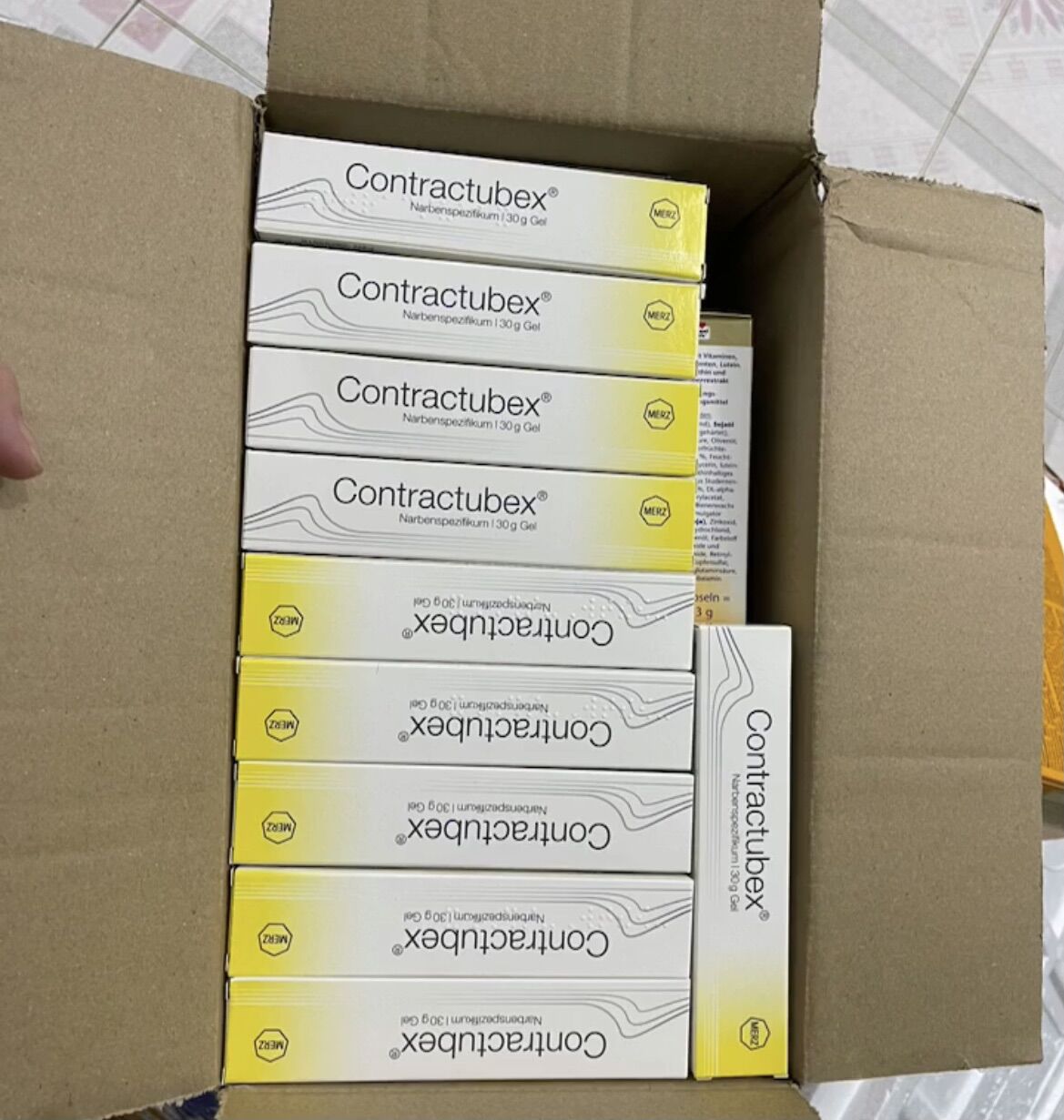 [HÀNG ĐỨC] Kem làm mờ sẹo Contractubex Đức, tuýp 30g (Kèm bill)