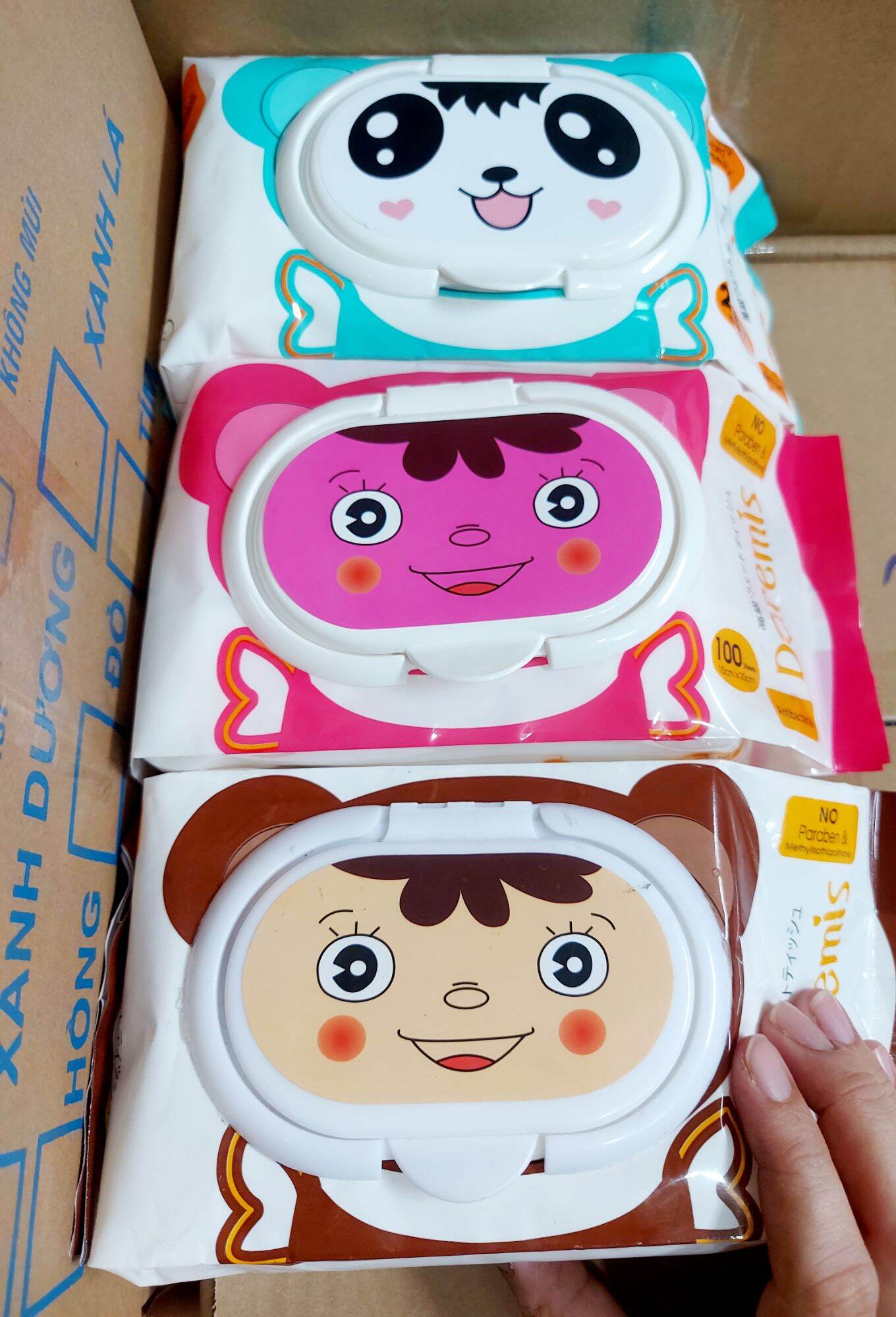 Khăn ướt baby wipes 100 tờ lớn không mùi.