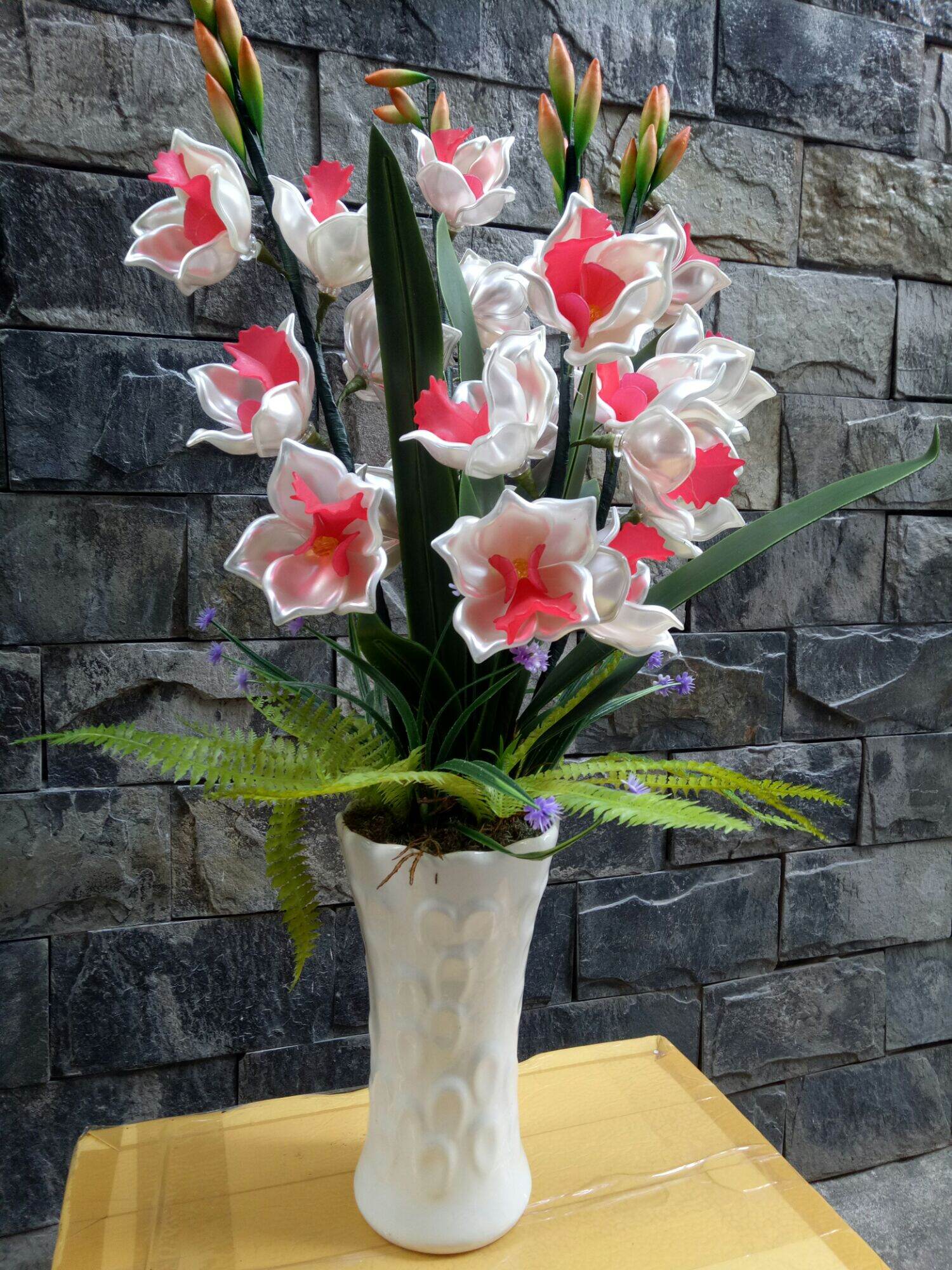 Chậu hoa địa lan pha lê (63x35x30)