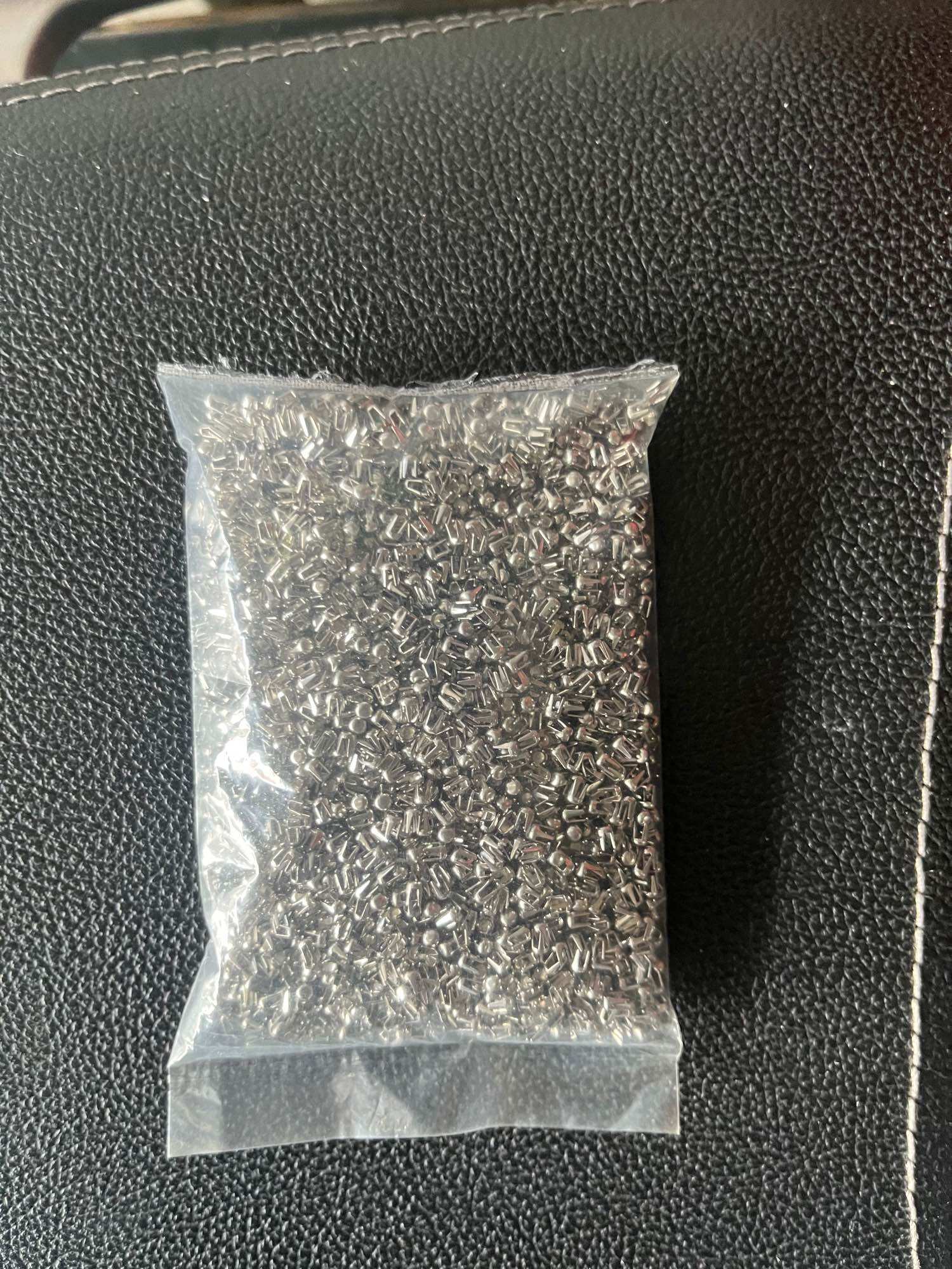 Đinh đóng hạt nhựa Ngọc trai