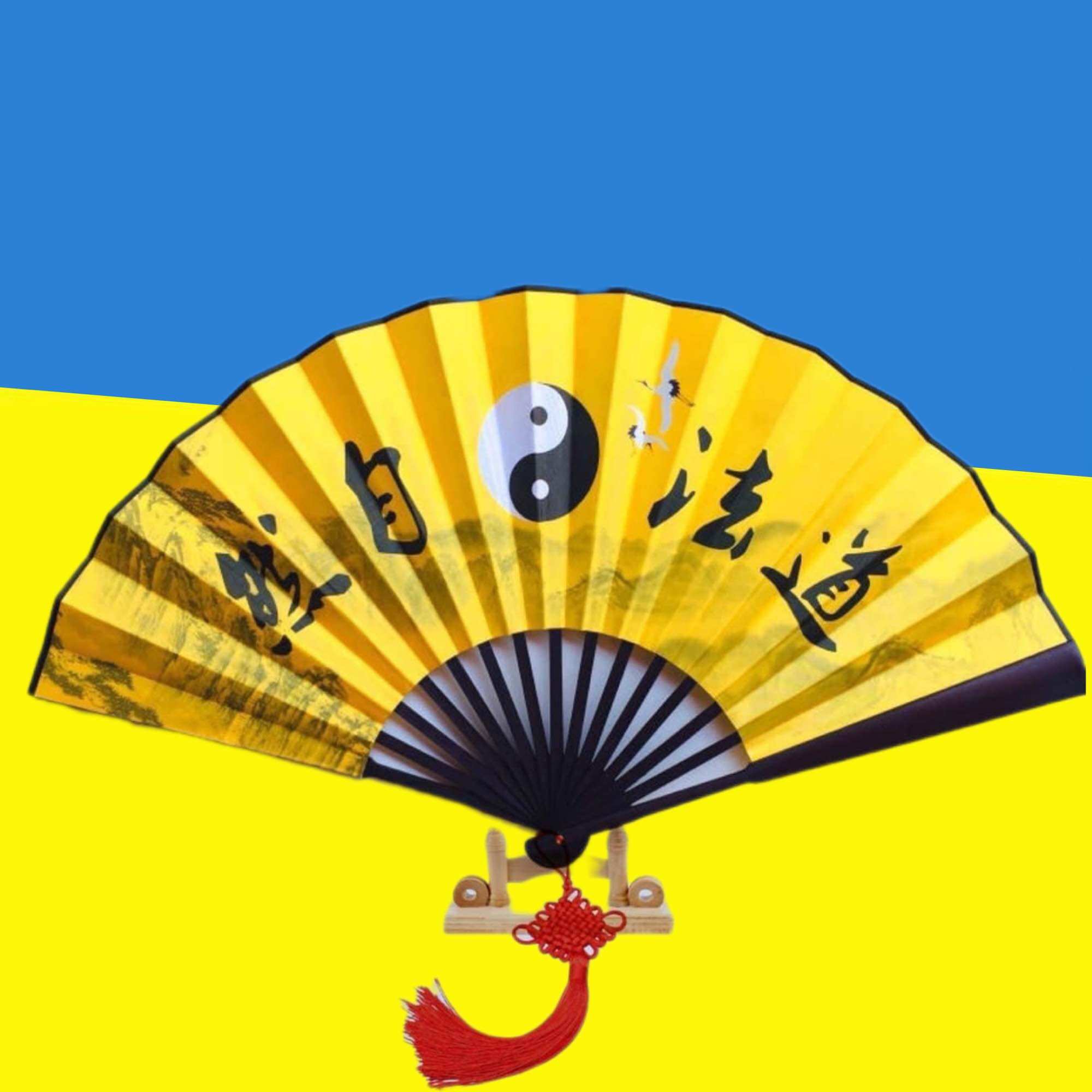 Quạt lụa Tam Thanh Thiên Tôn tặng kèm kệ