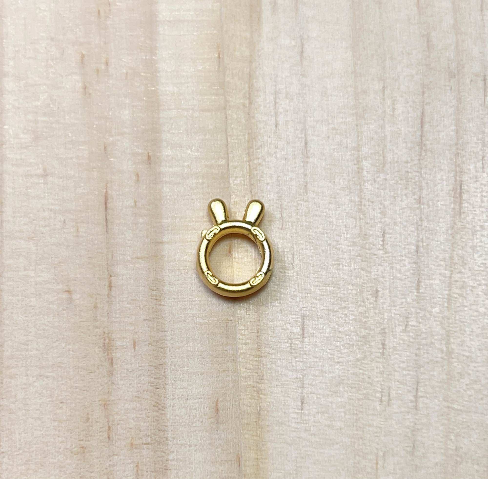 Charm bạc mạ vàng phối vòng phong thuỷ