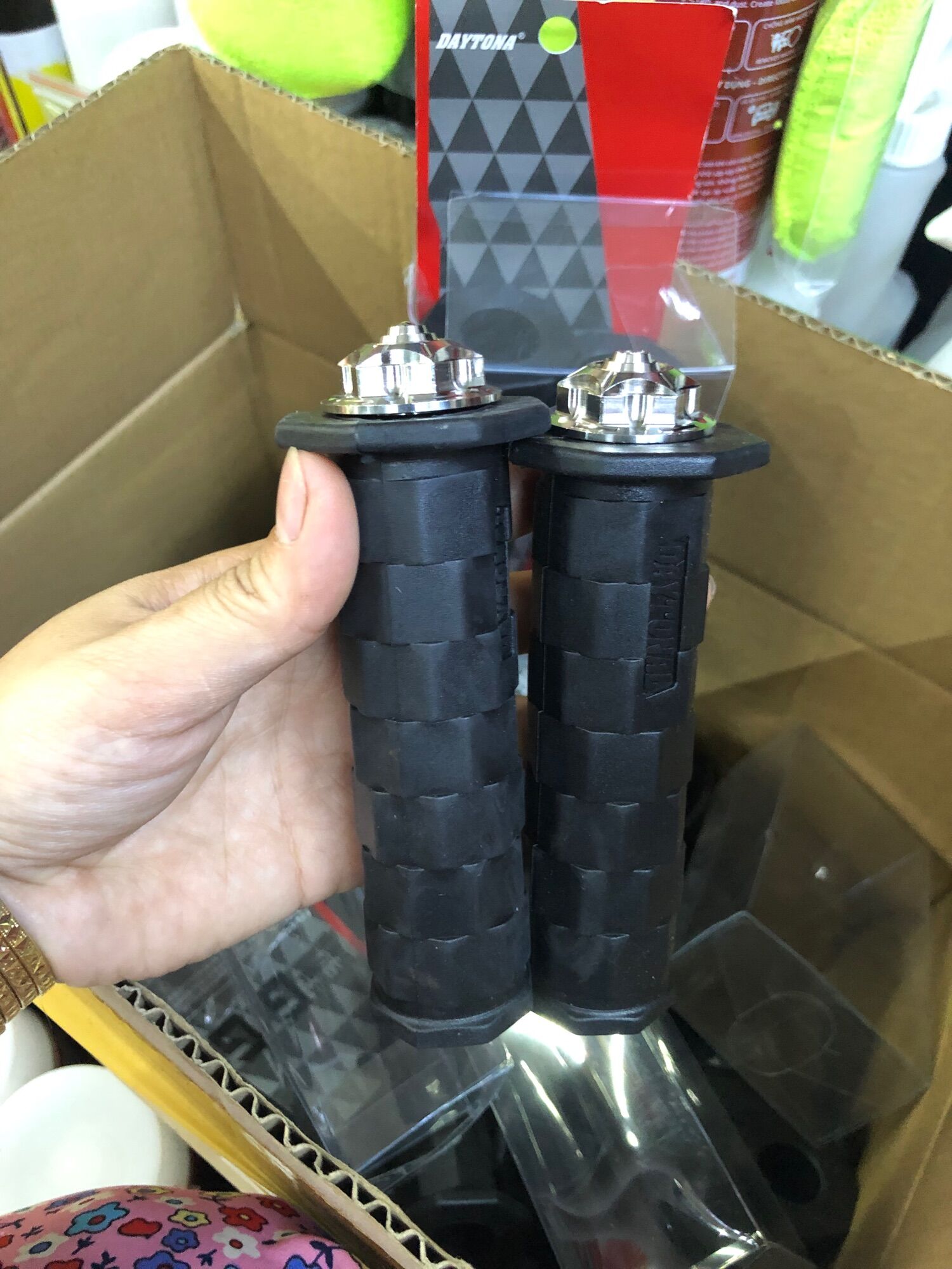 Bao tay xe máy Daytonal kèm gù inox salaza