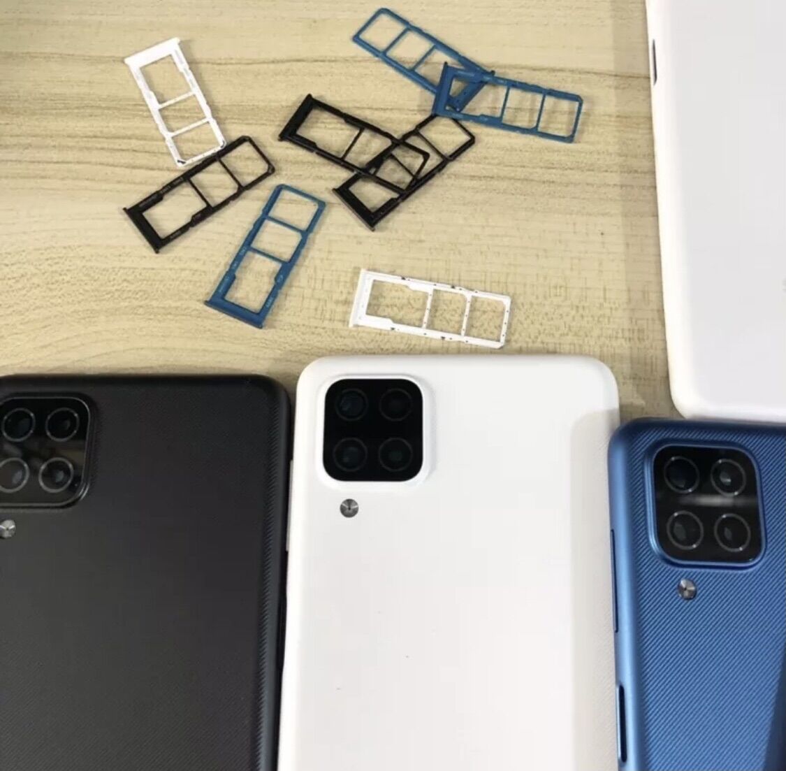 Bộ Vỏ Sườn SAMSUNG A12 ZIN Hàng Cao Cấp. ( Kèm khay Sim)