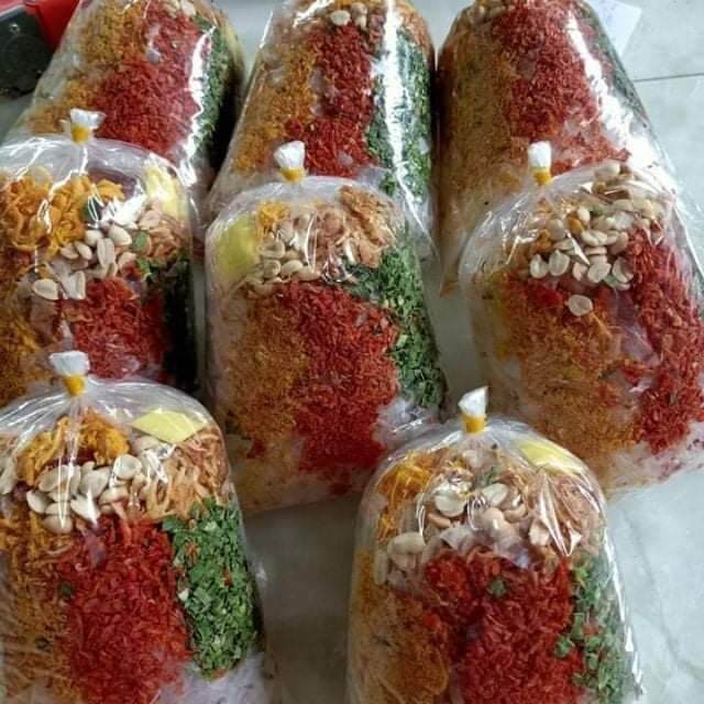 1 bịch bánh tráng trộn ngon mỹ vị