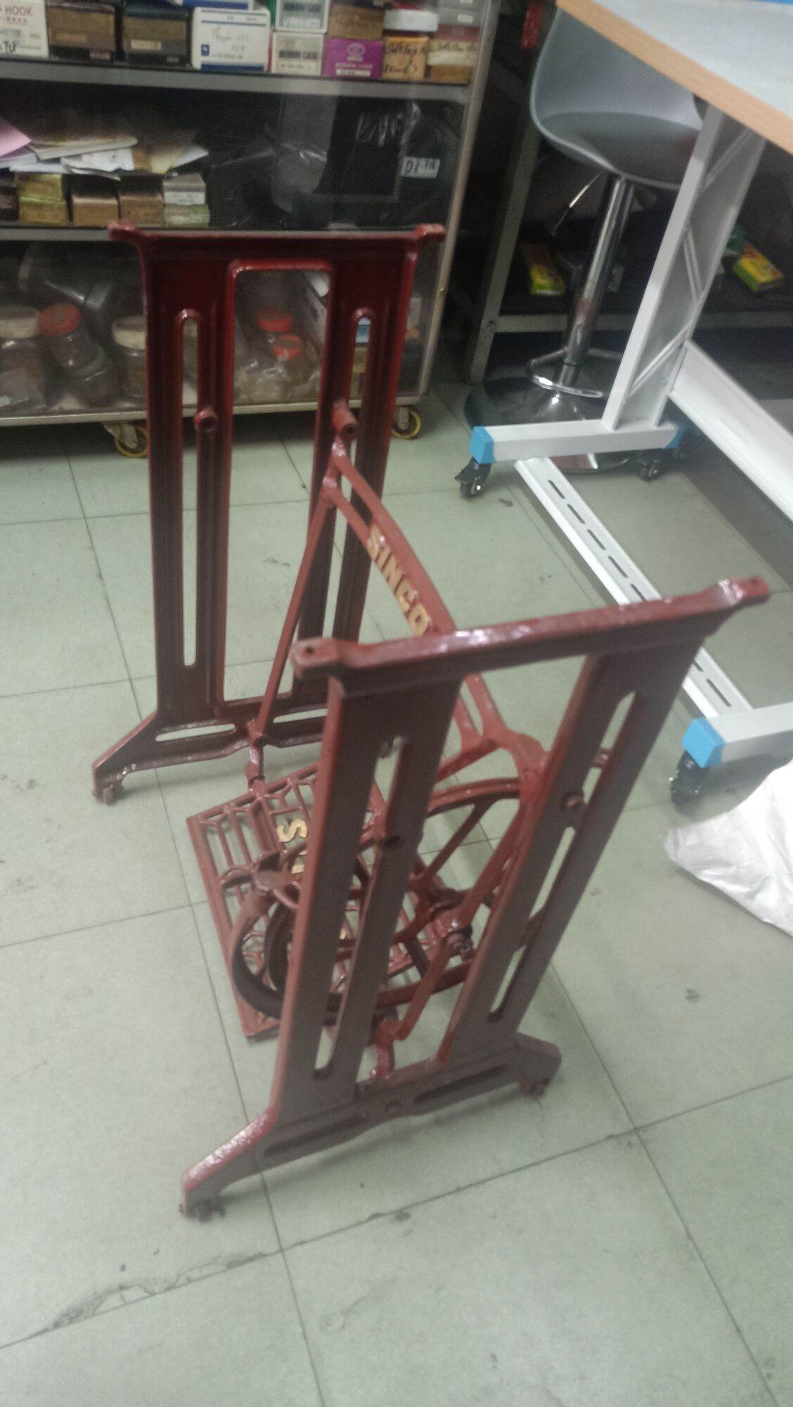 chân đạp máy may gia đình