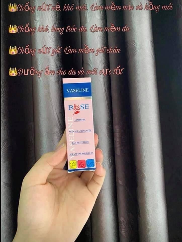 Dưỡng Vaseline Rose Mụn Nước Môi Sau Xăm