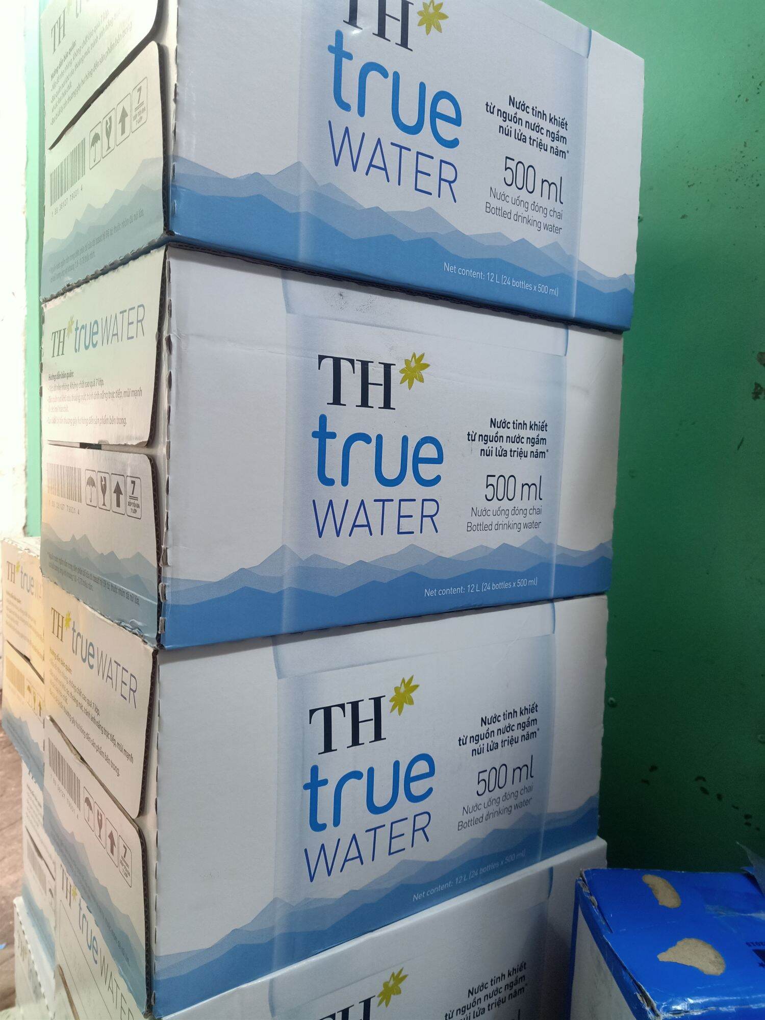 Thùng nước Suối TH true water chai 500ml × 24 chai