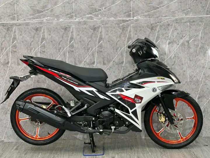 decal xe tem xe exciter 150-mẫu chế y15zr trắng đỏ đen