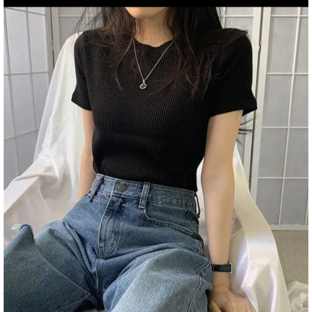 Áo Thun nữ cổ tròn , chất gân thun mát mịn