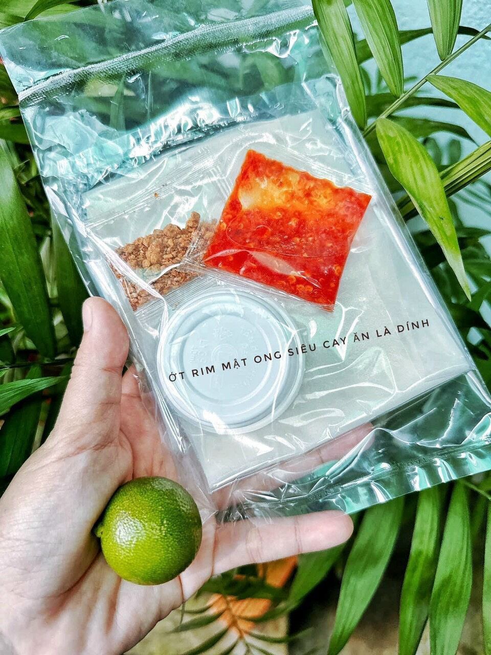 Bánh Tráng Phơi Sương Ớt Rim Mật Ong