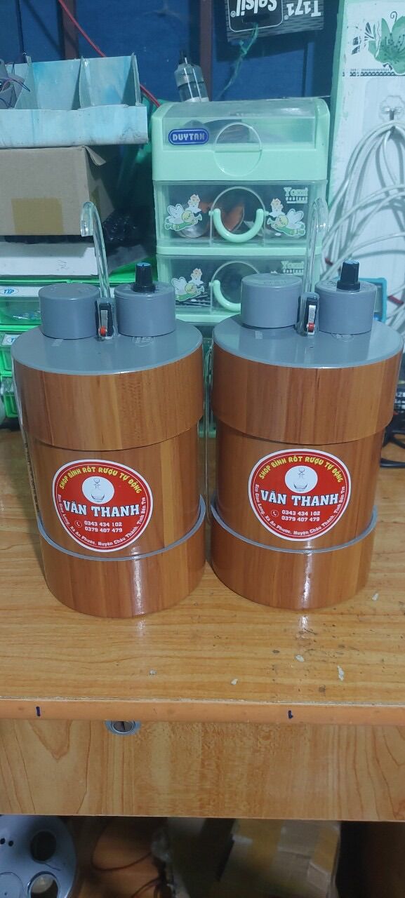 Bình rót rượu tự động, bình đựng rượu giã gỗ, bình ăn nhậu 1.5l