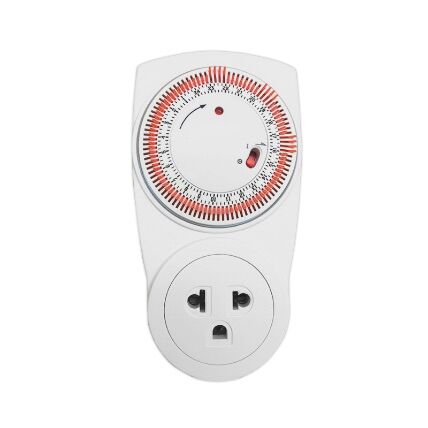 Ổ cắm hẹn giờ Điện Quang ESKMT03 (Điều chỉnh cơ, 1 lỗ - 3 chấu, trắng – đen)