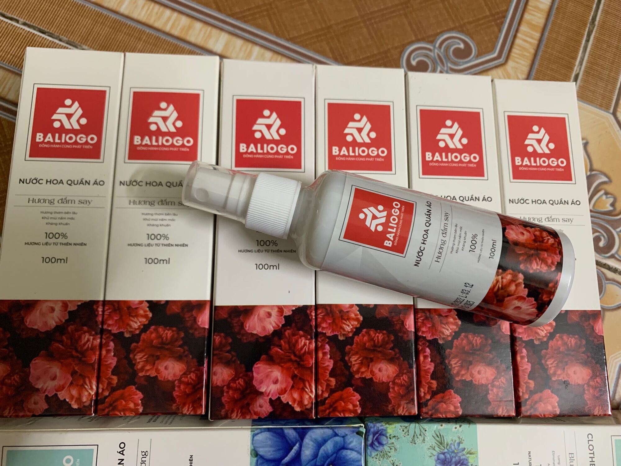 Nước hoa quần áo baliogo hương đắm say xịt vải khô 100ml