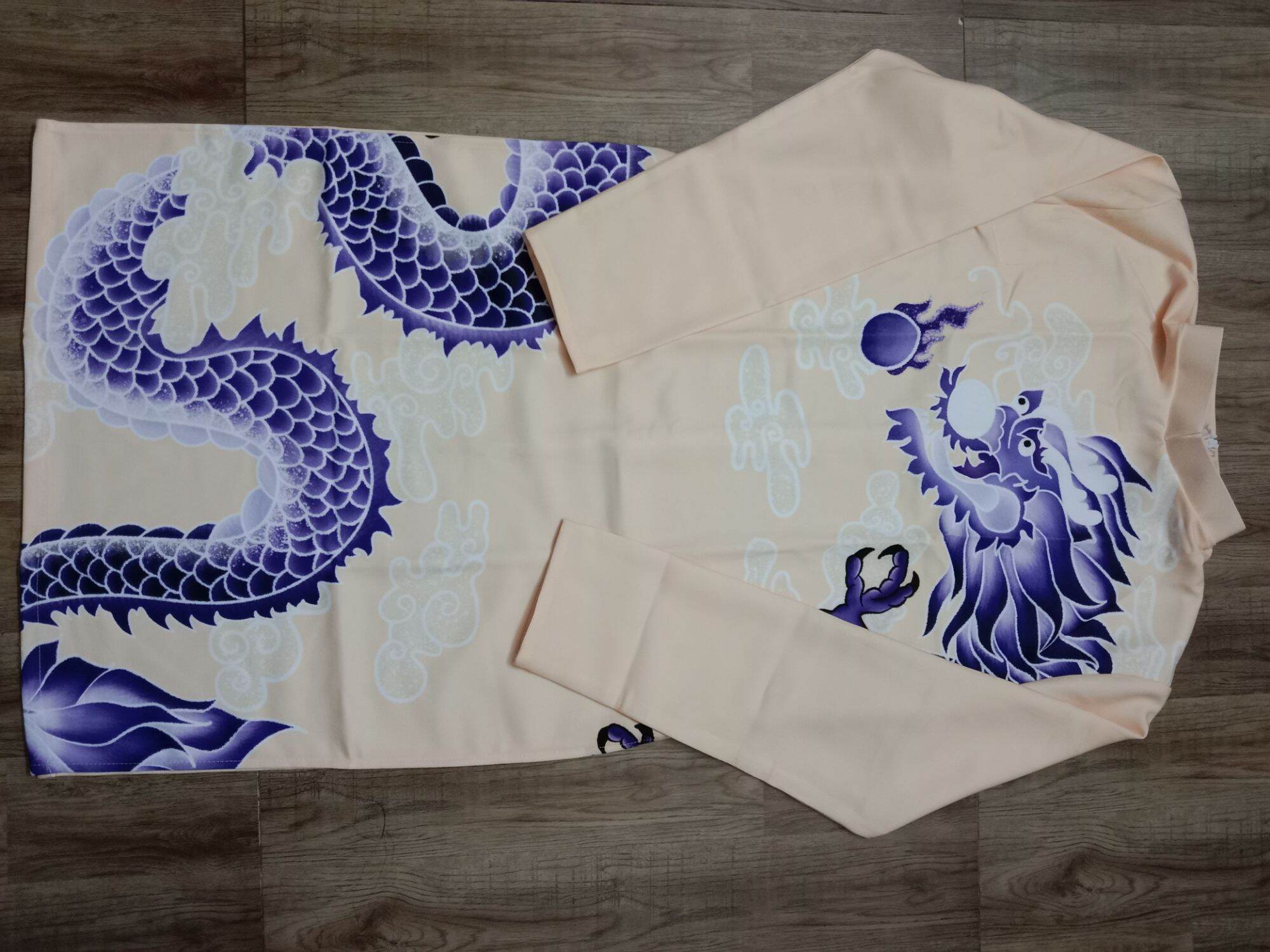 Áo dài cách tân nam màu vàng nhạt