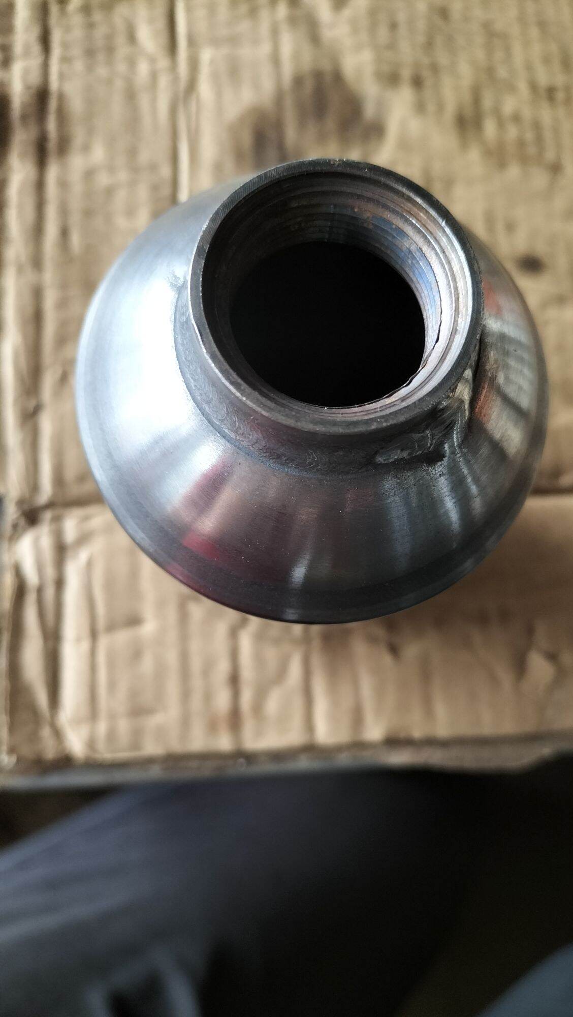 bầu nén hơi đầu xịt thuốc ,máy rửa xe 1hp