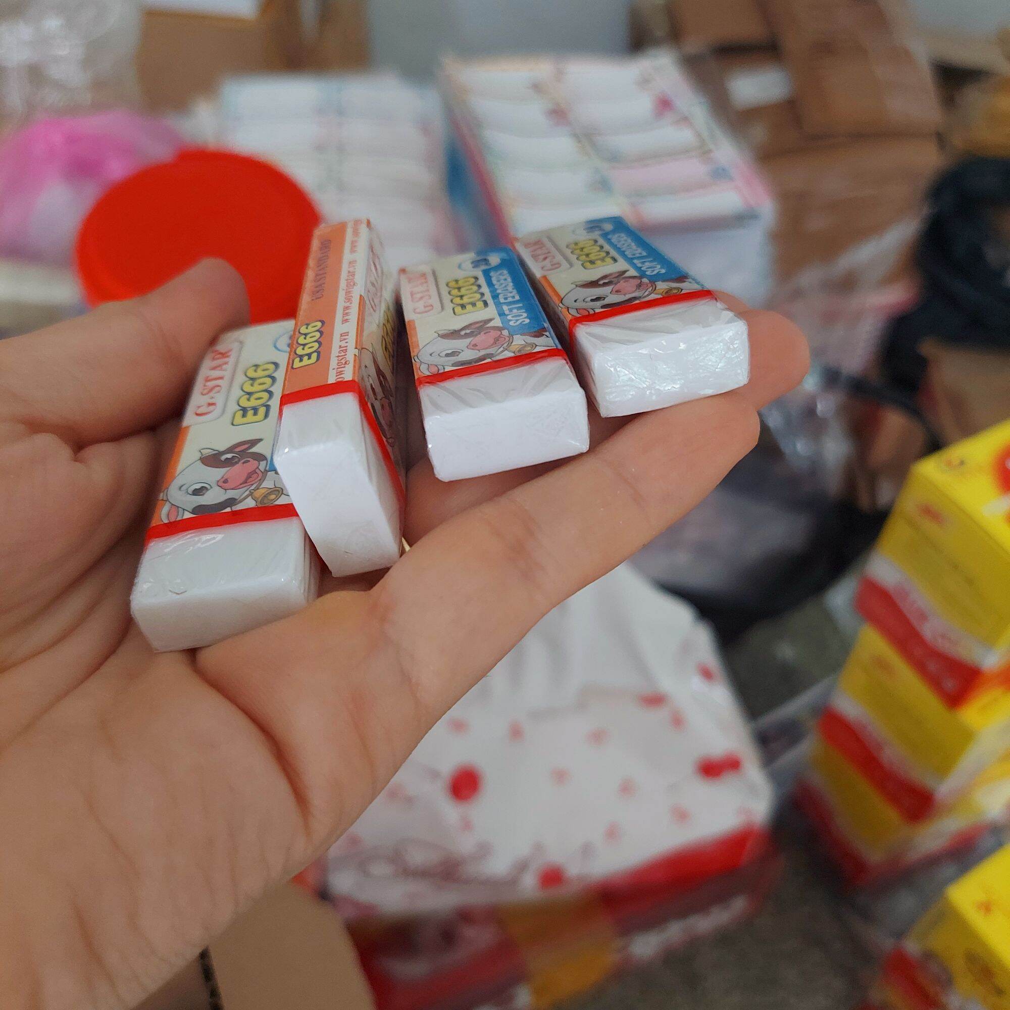 SET 5 GÔM BÚT CHÌ E666 TRẮNG HOẶC ĐEN