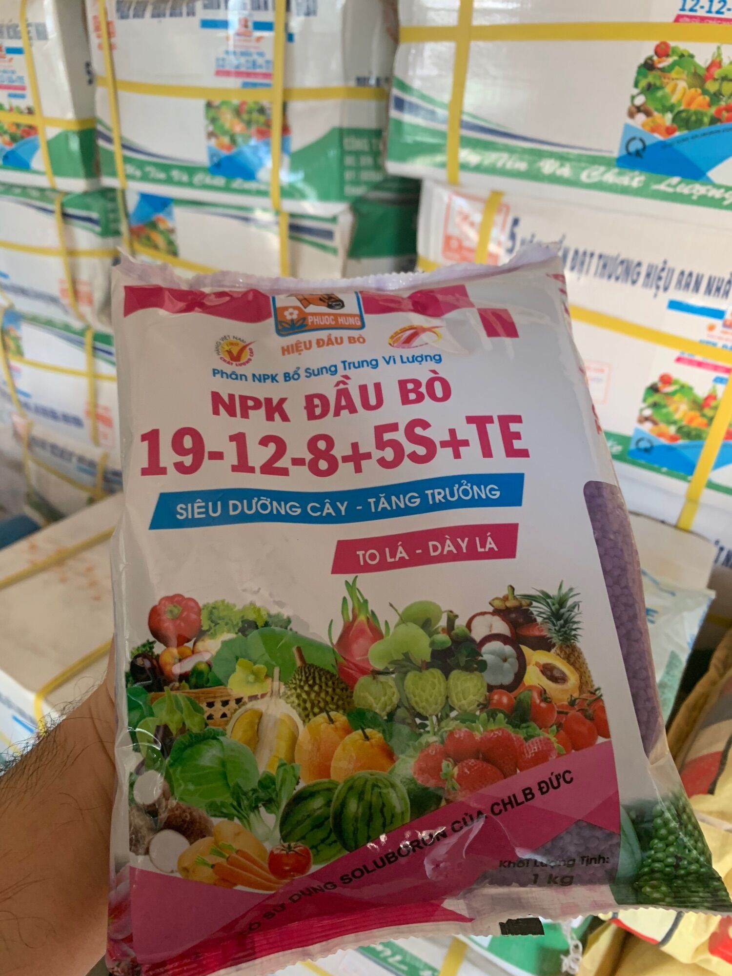 Phân NPK Tím Đầu Bò 19-12-8+5s+Te gói 1kg