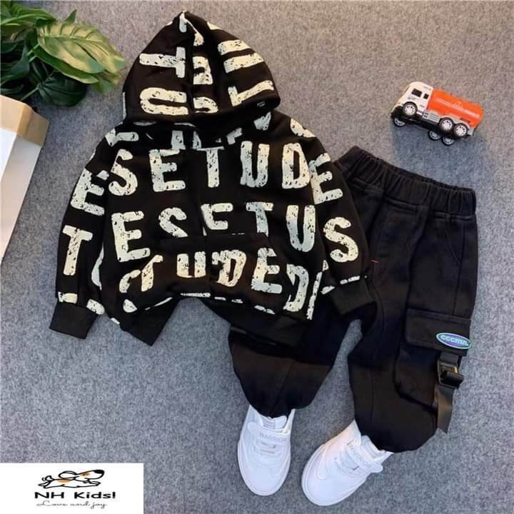 V🌖🌖🌖 Sét bộ áo mũ chữ - Quần kaki túi hộp khoá !
☄️☄️☄️ Áo chất da cá - quần KAKI . Hàng Chất lượng cao cấp
🔜 Size:20 - 30Kg
