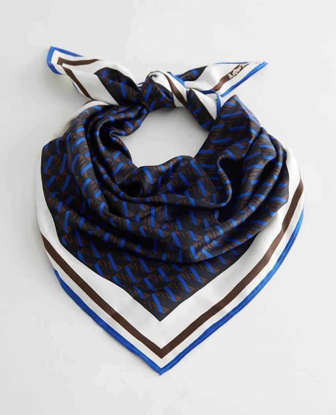 Khăn HM Auth Tuồn Hoạ Tiết Phối Size 80x80 ( Có Sẵn )