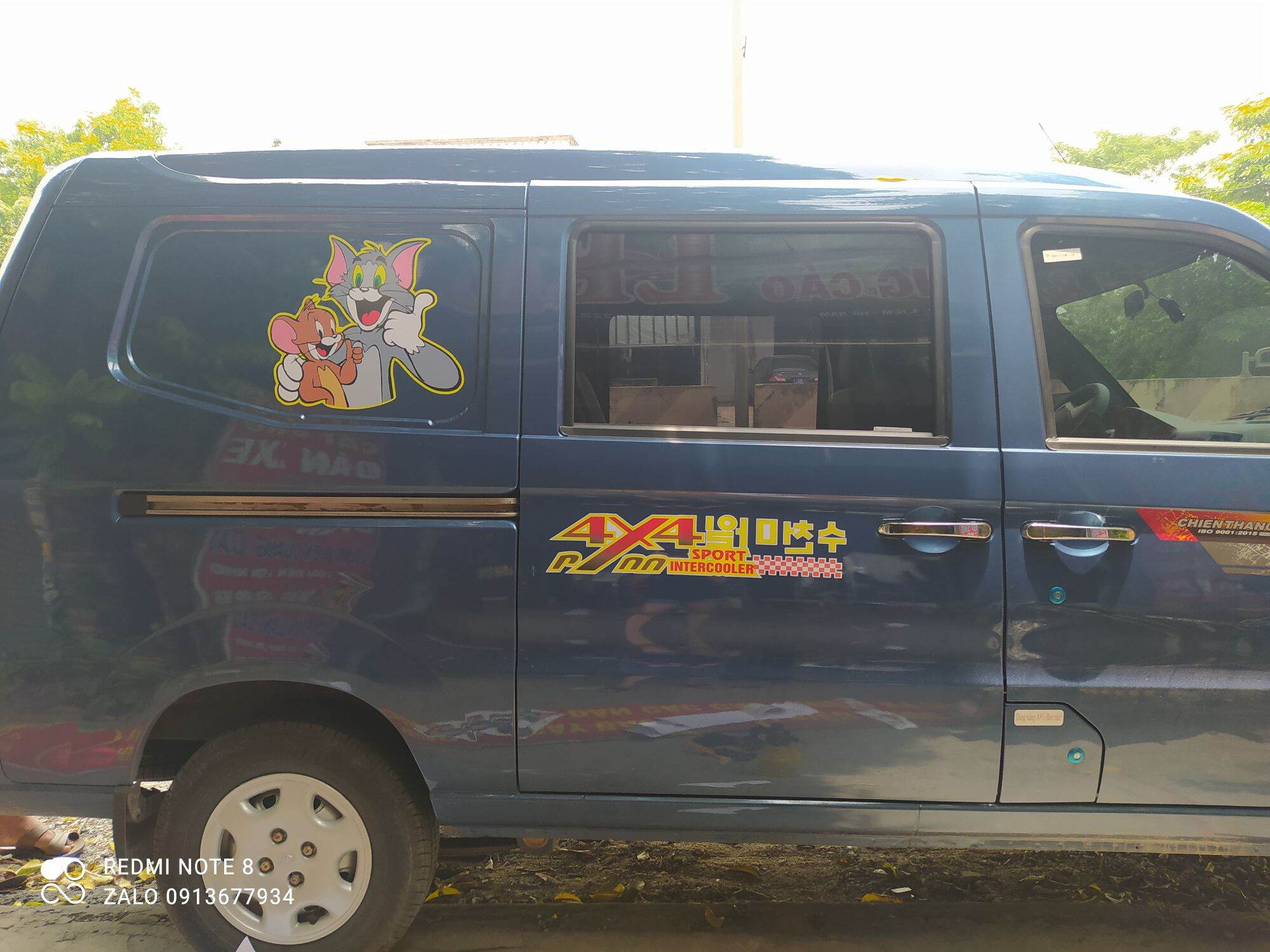 Cặp tem decal tom và jerry numberone dán trang trí xe ô tô