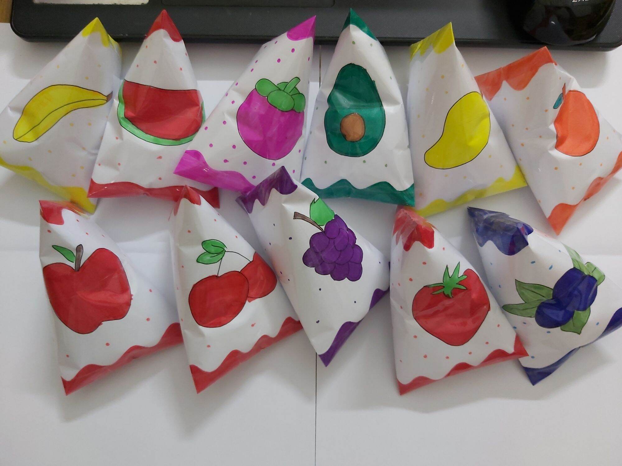 Squishy giấy túi sữa chua