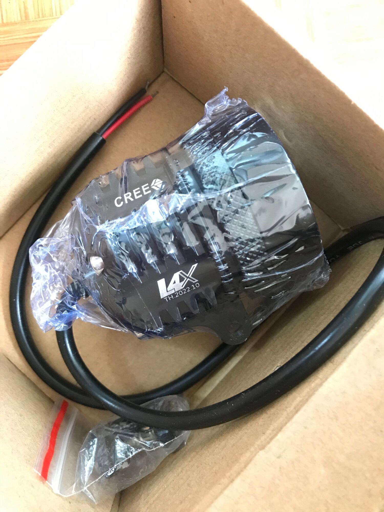Đèn trợ sáng l4x cree - hàng loại 1 độ sáng cao