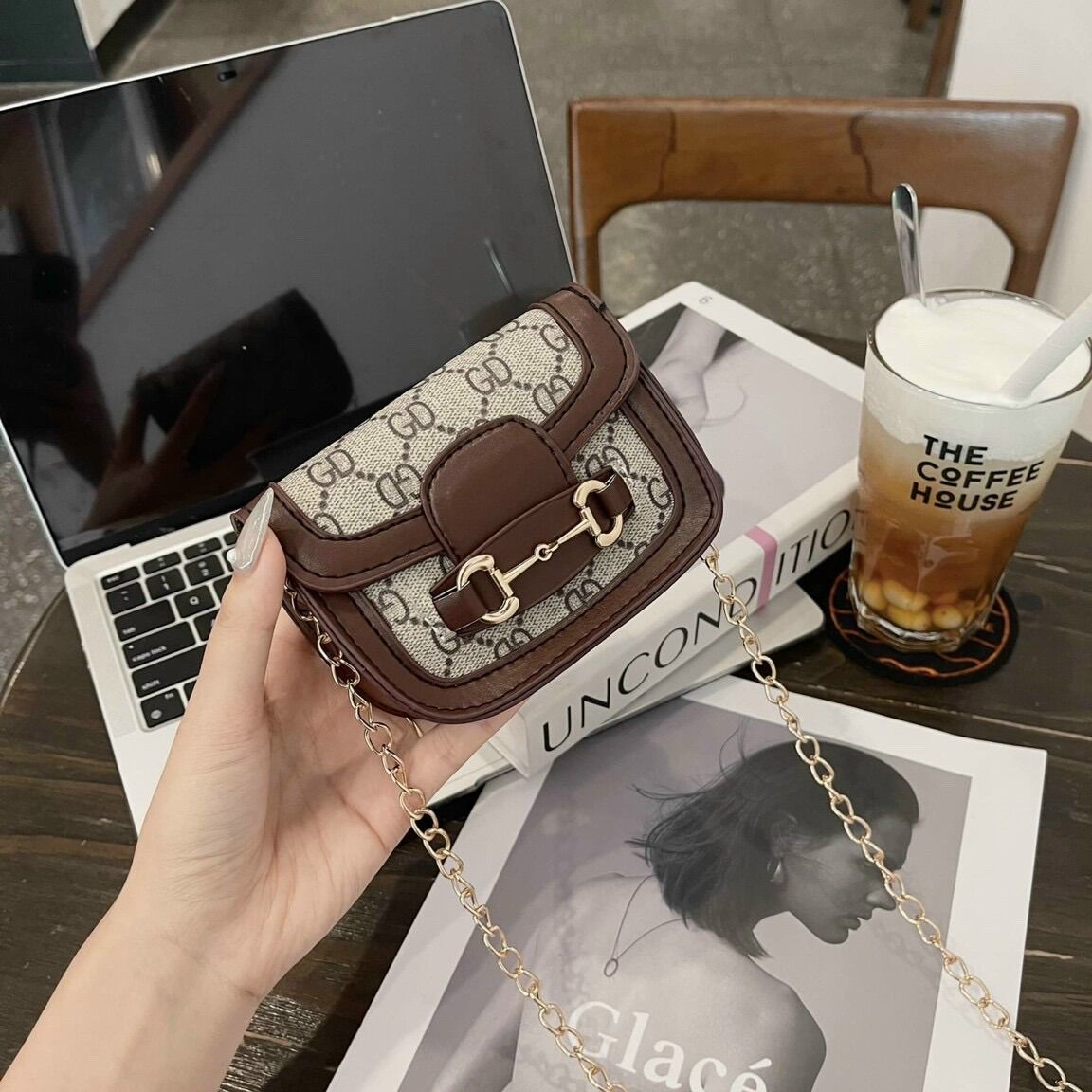 Túi đeo chéo mini hà hồ size 12cm
