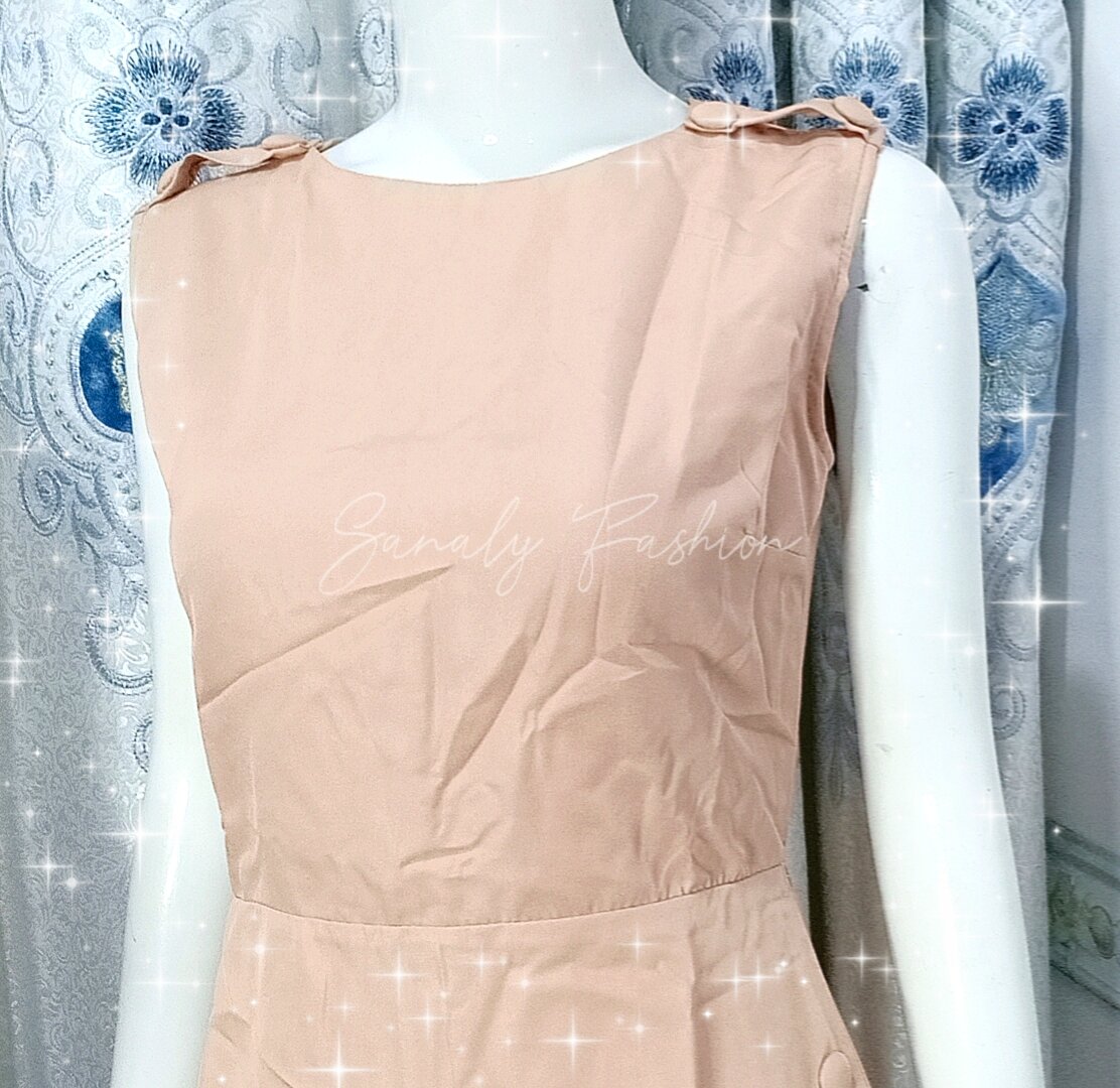 Đầm chữ a sát nách phối nút - Đầm công sở
