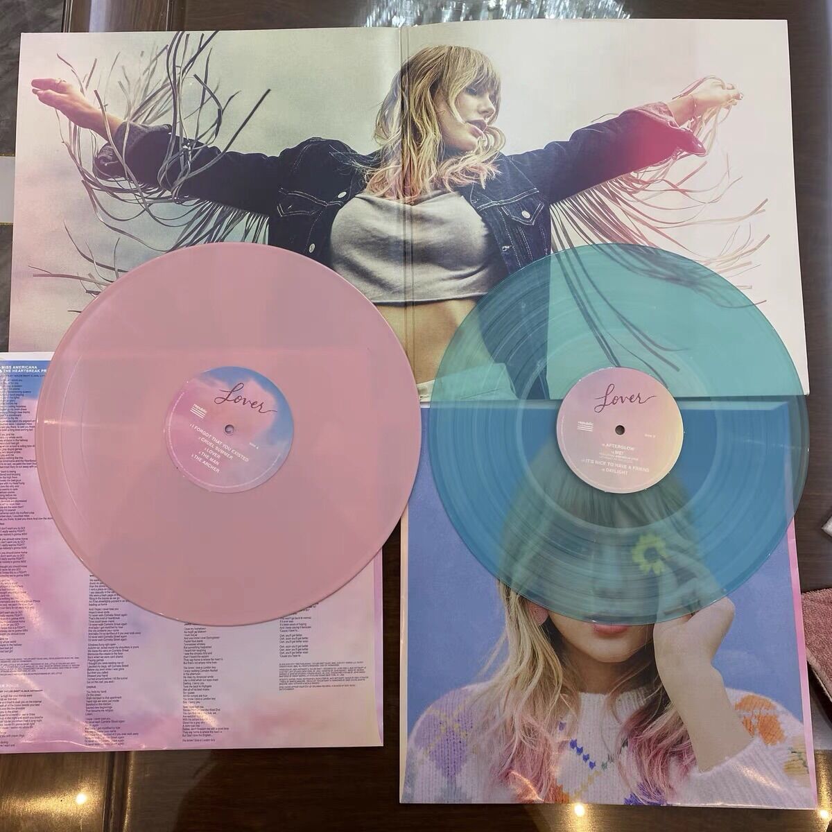 Đĩa nhạc than Taylor Swift Lover 12 inch