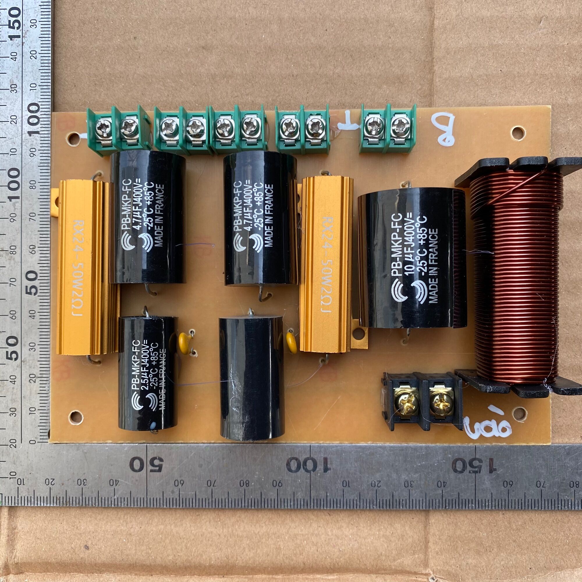 Phân tần loa bmb 2000