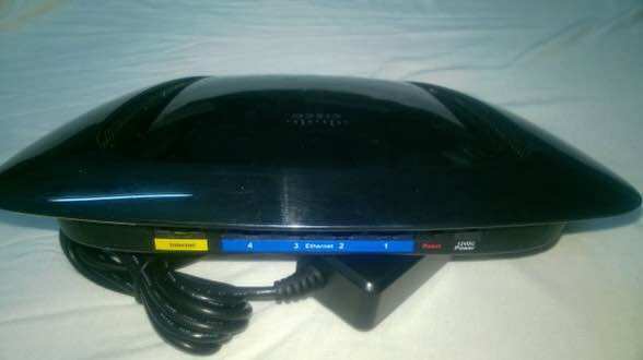 ROUTER LINKSYS ( đa qua sử dụng)
