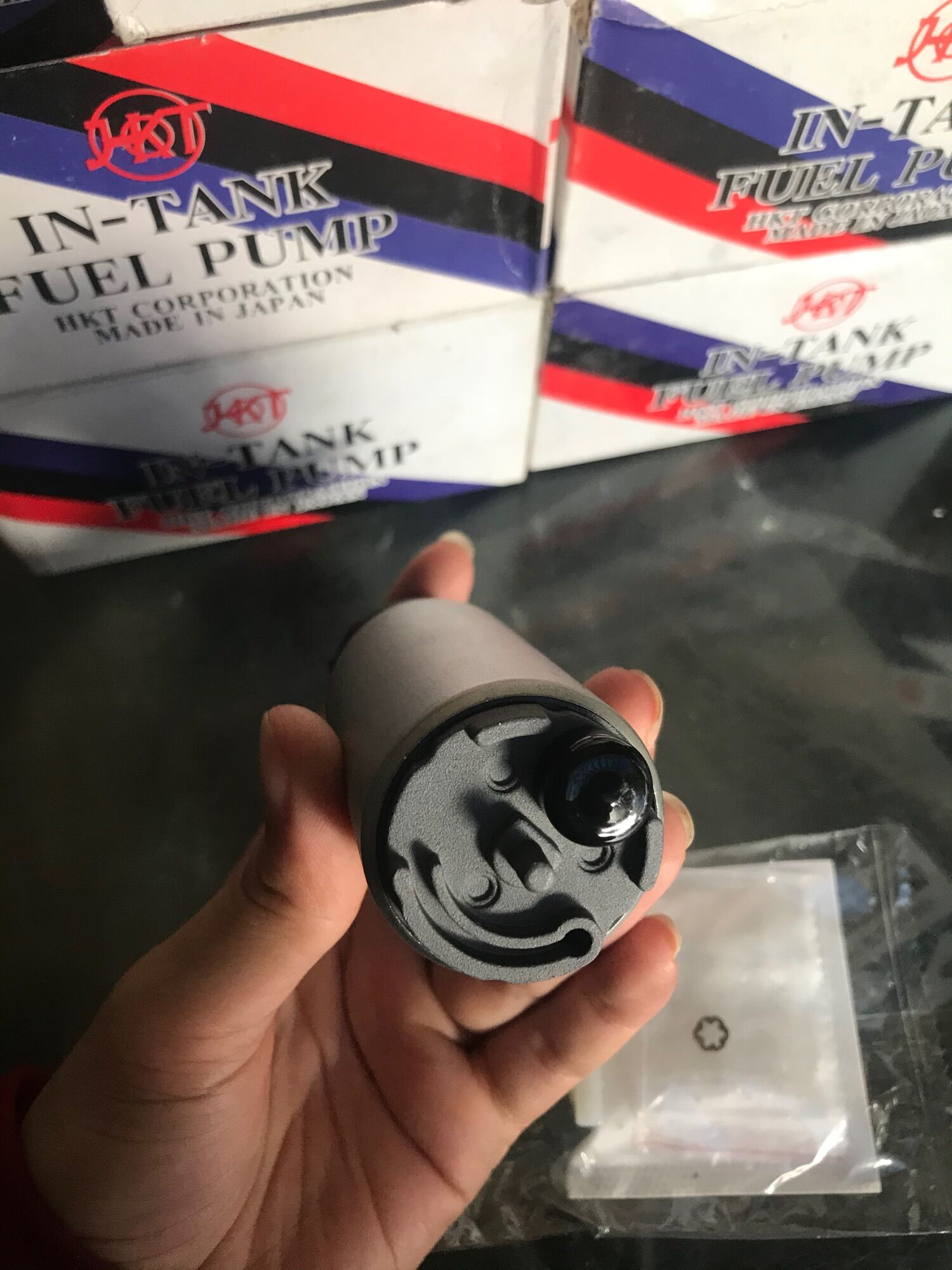 Bơm Xăng HKT Made In Japan