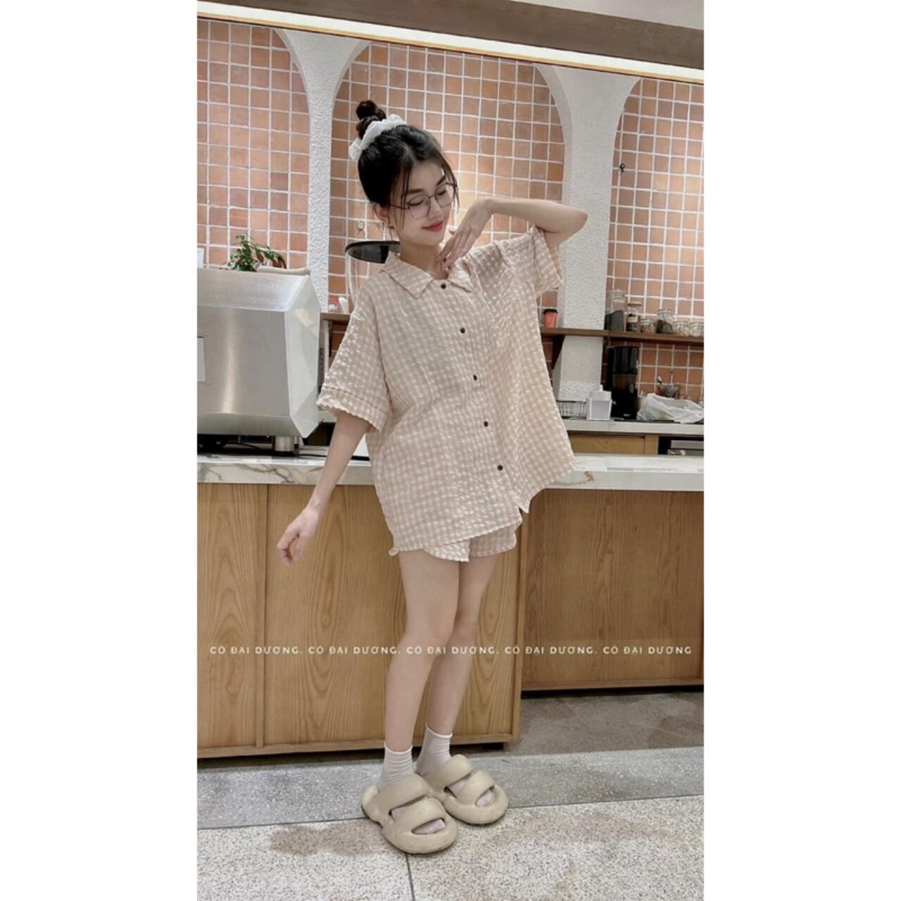 Sét bộ đùi Pyjama kẻ xốp.