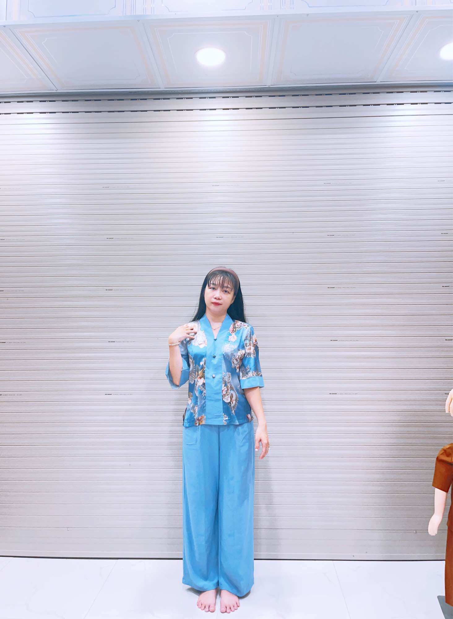 Đồ lam mẫu mới _ cổ bà lai lụa vân gỗ cao cấp