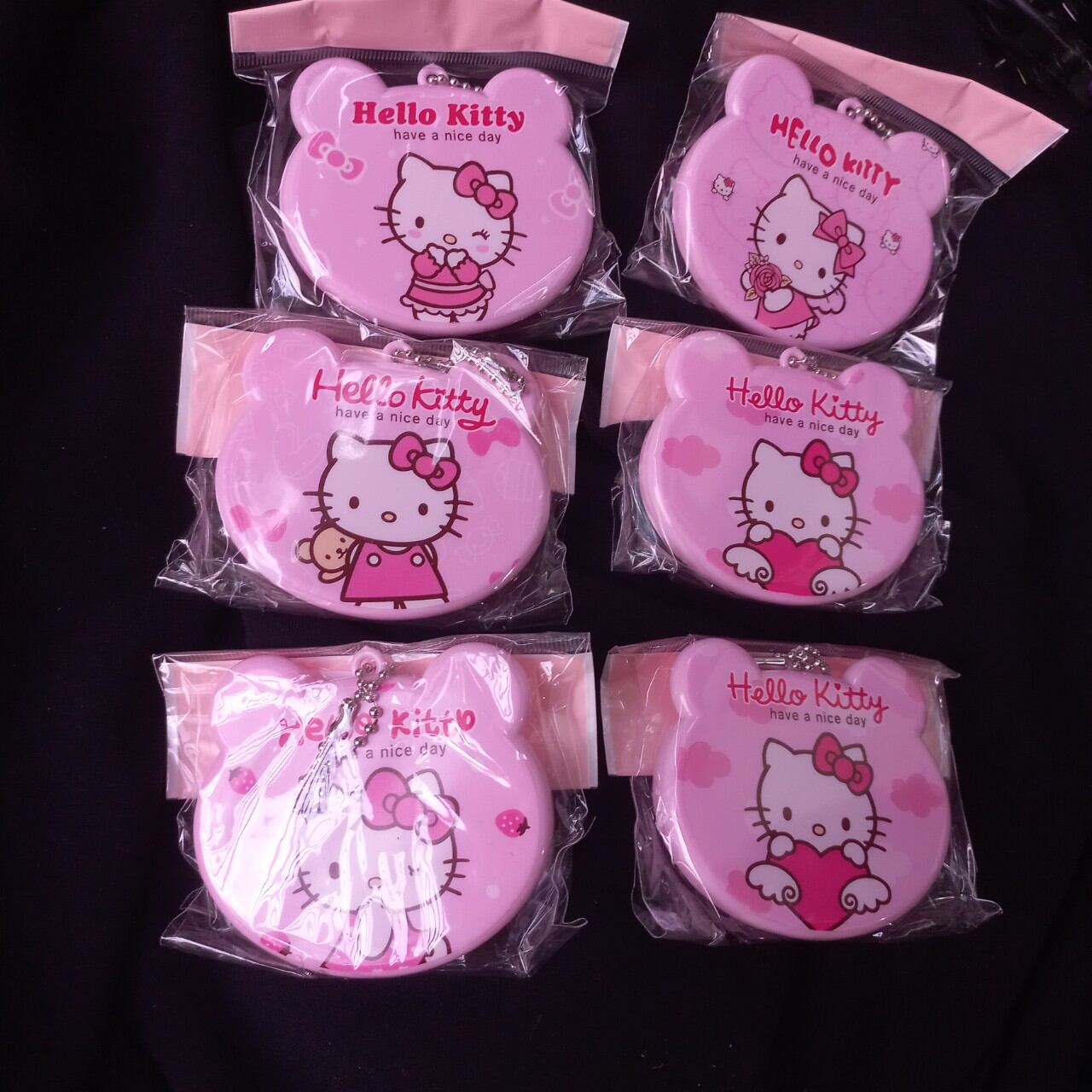 Gương soi kèm lược mini có móc khóa (6×7cm)