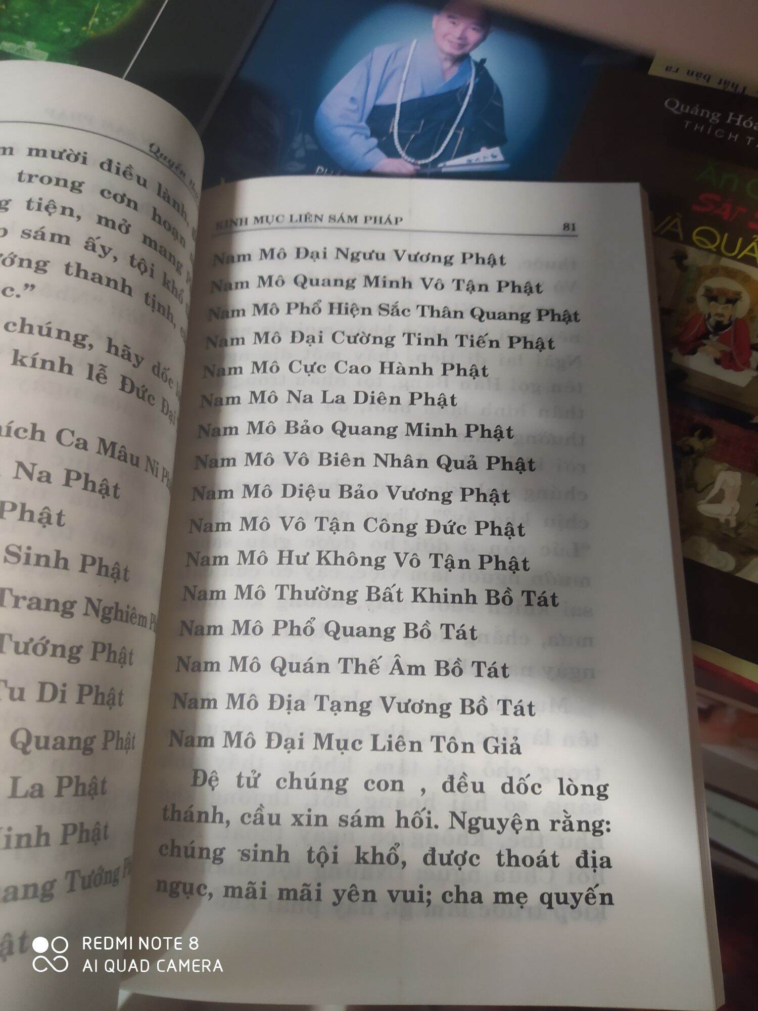 Kinh Mục Liên Sám Pháp bìa vàng