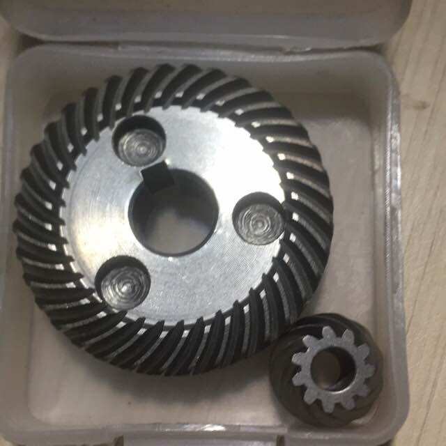 Bộ bánh răng máy mài 1 tất makita 9553/9556