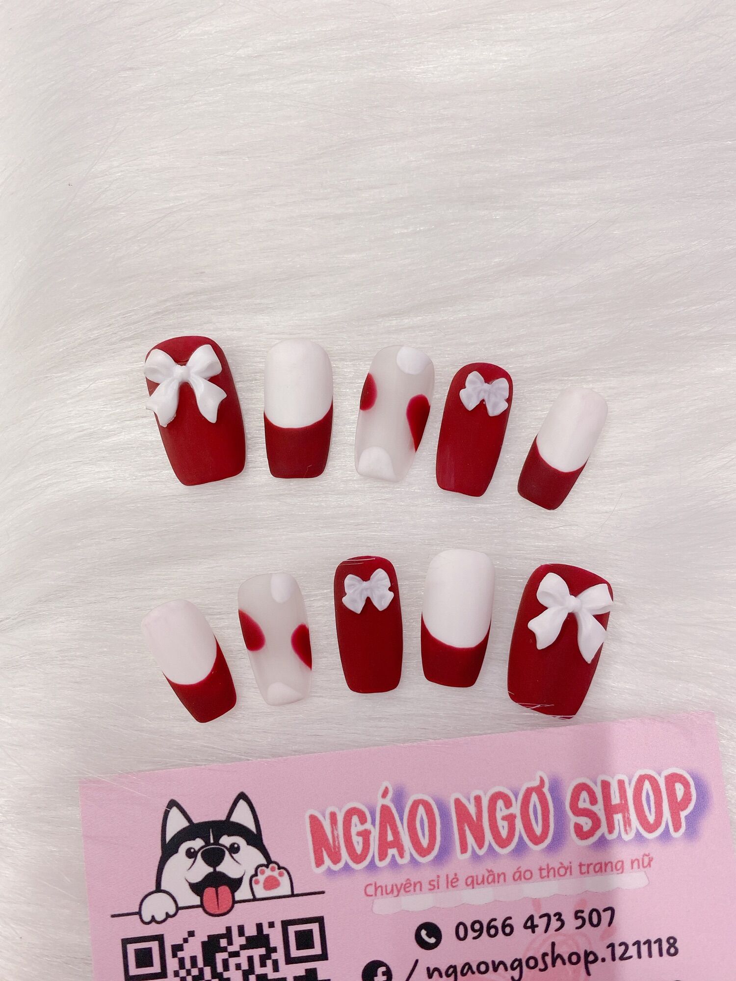 Nail box màu đỏ charm nơ thanh lịch