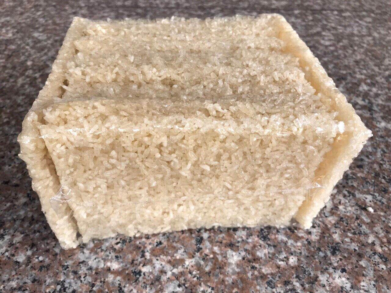 Cơm cháy chưa chiên 1kg 60k