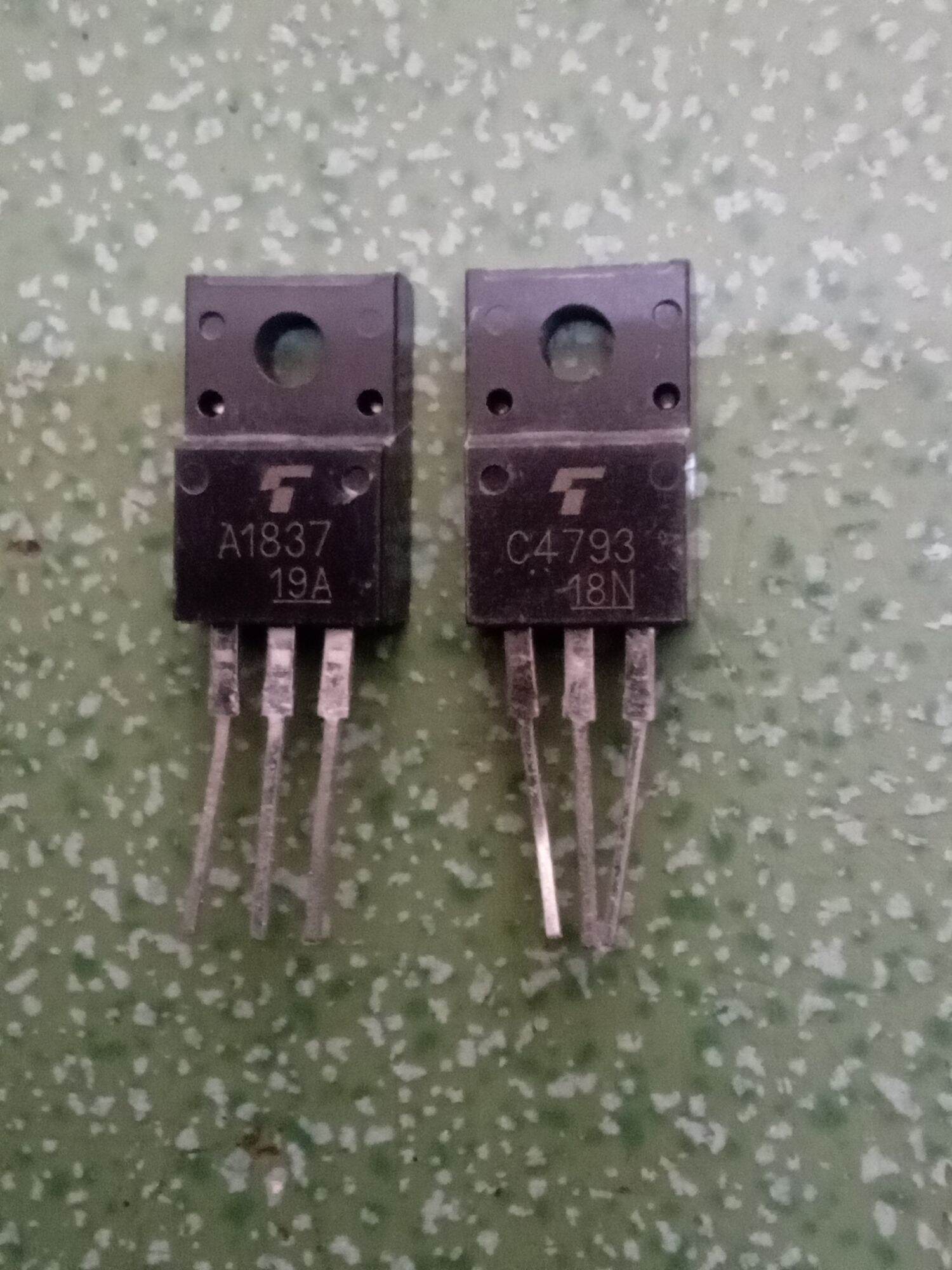 TRANSITOR BÃI  A1837+C4793(1 ĐÔI)