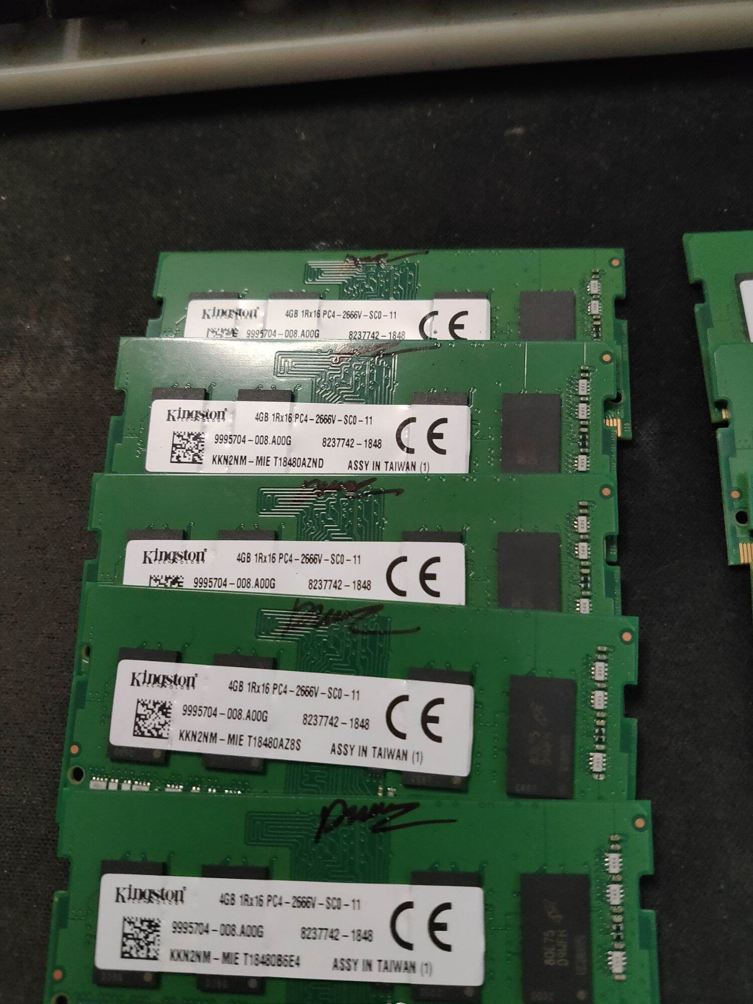 ram ddr4 8g , 4g cho máy bàn , laptop ( cần gì ib shop trước)