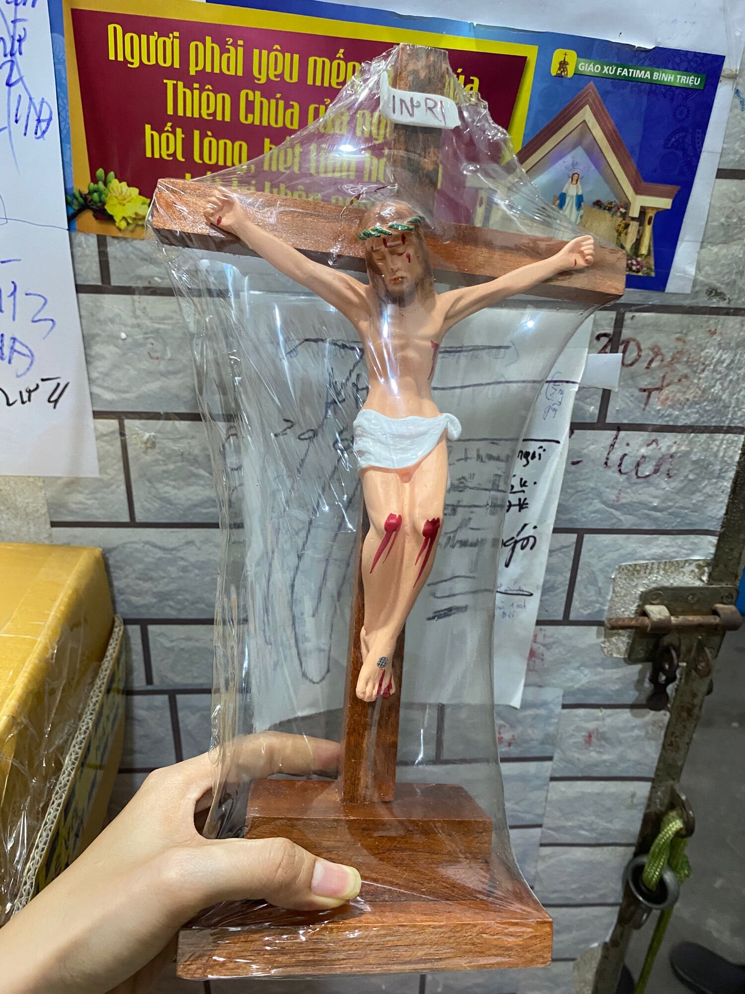 117. Chúa chịu nạn 35cm