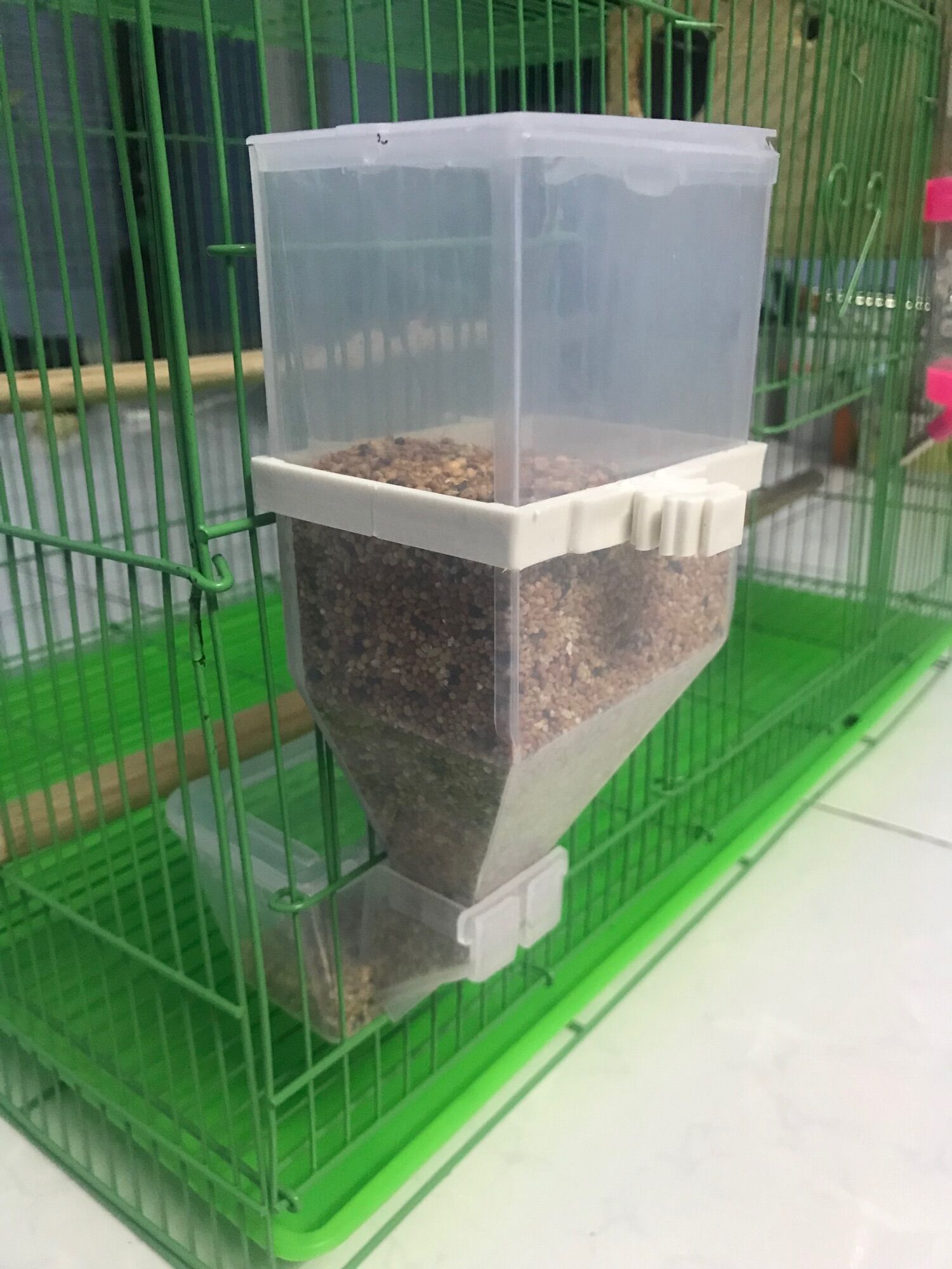 Khay ăn tự động 1 ngăn chống vãi.