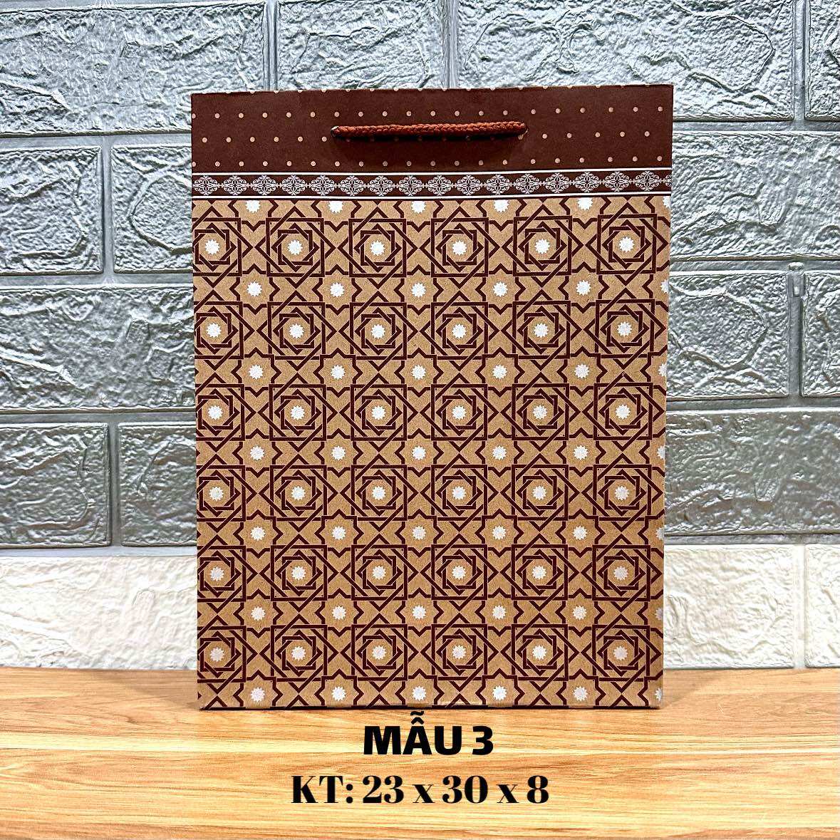 Túi giấy đựng quà combo 50c túi 23 x30 x8
